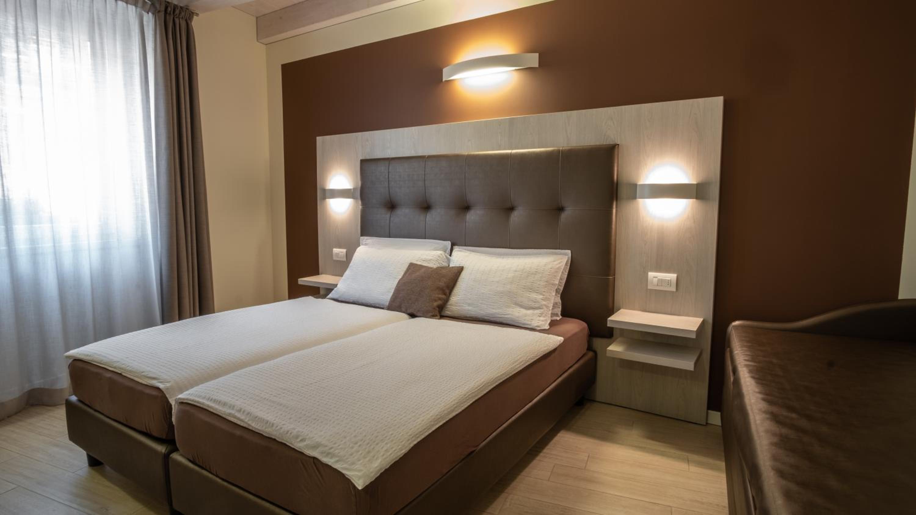 Superior Double or Twin Room photo 3