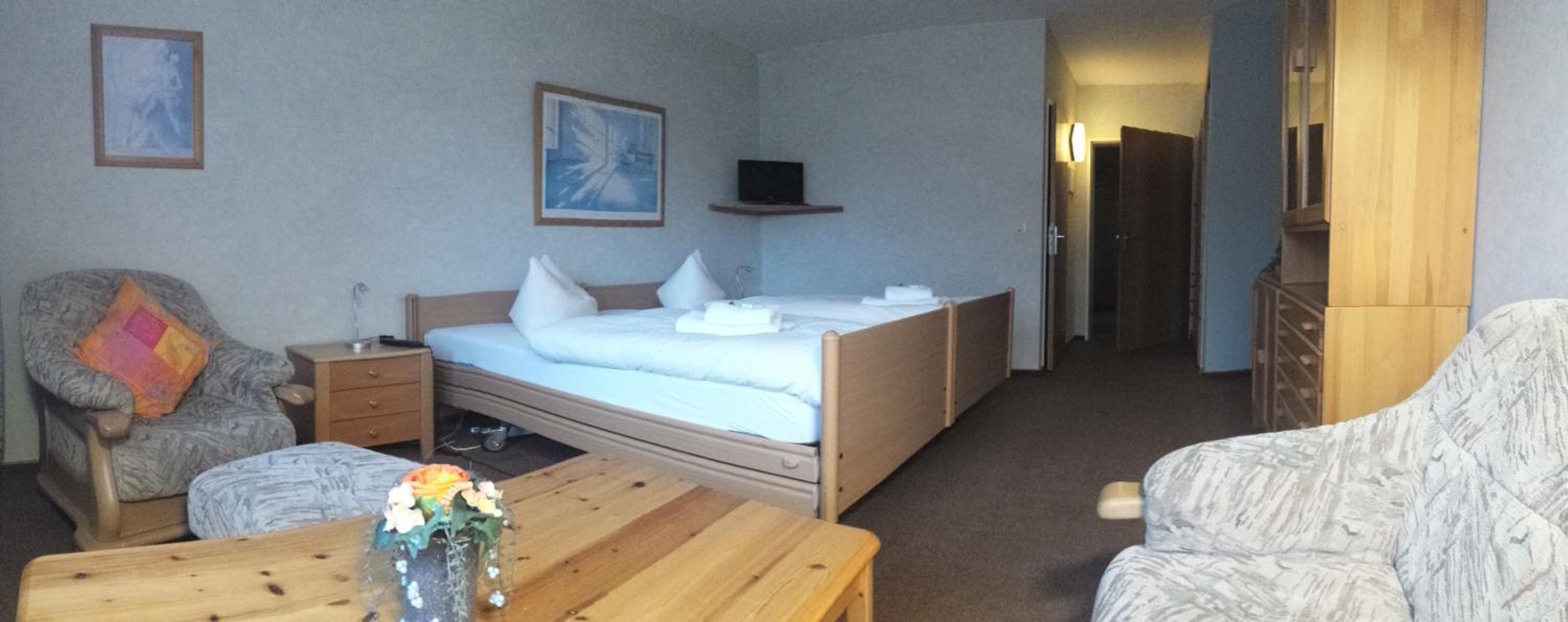 Double Room - Photo 3