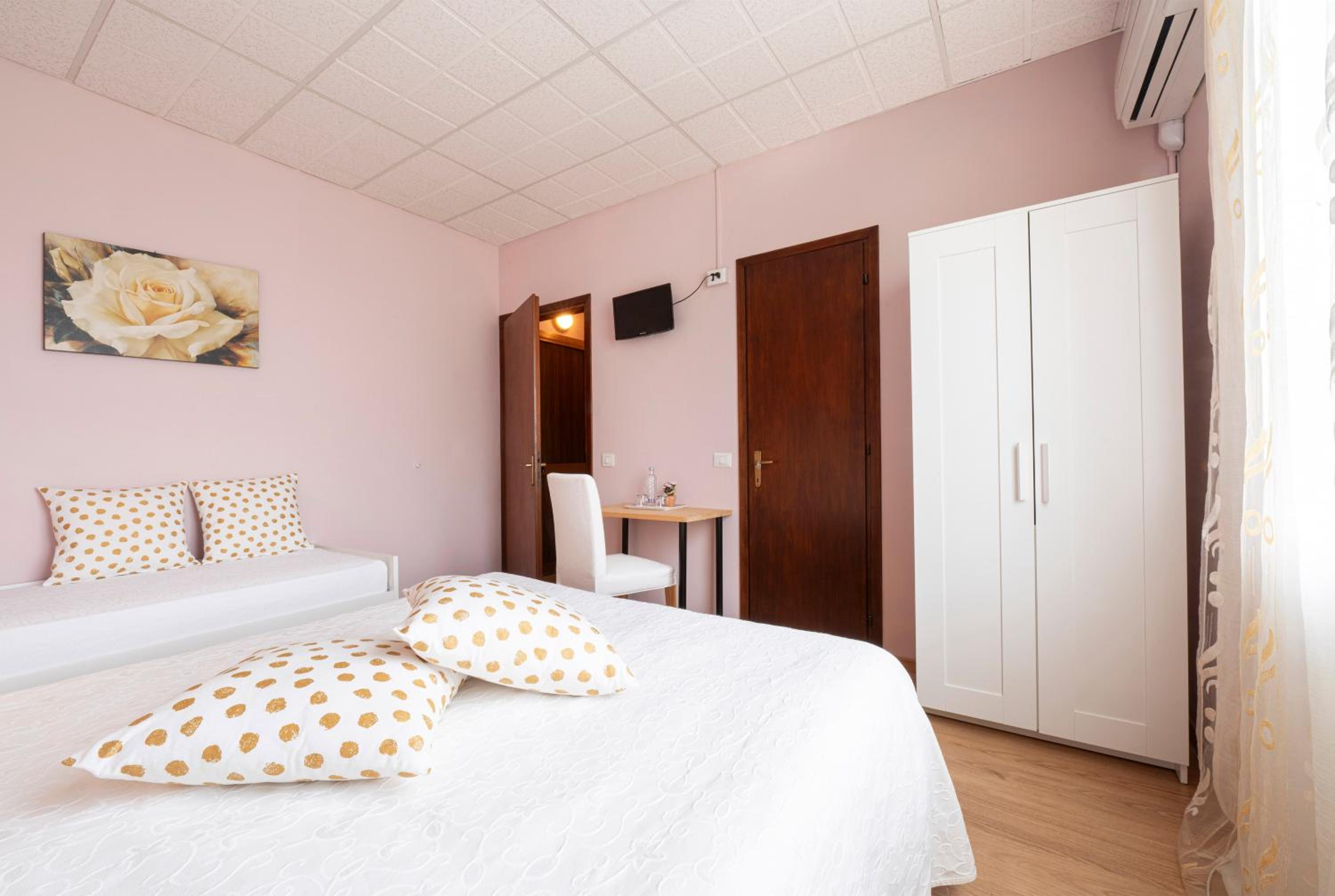 Triple Room with Garden View photo 3