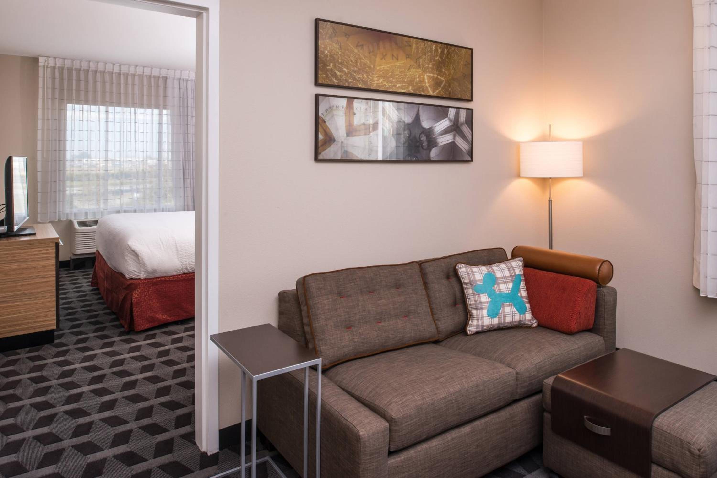 One-Bedroom King Suite with Sofa Bed and Roll-in Shower - Mobility Accessible photo 2