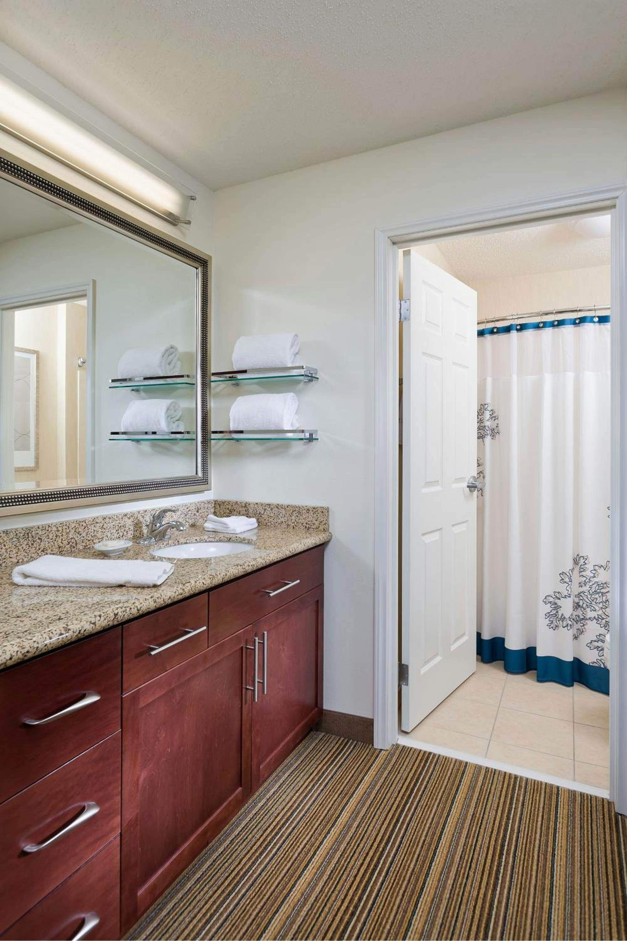 Two-Bedroom Suite with Adapted Tub - Mobility and Hearing Accessible photo 1