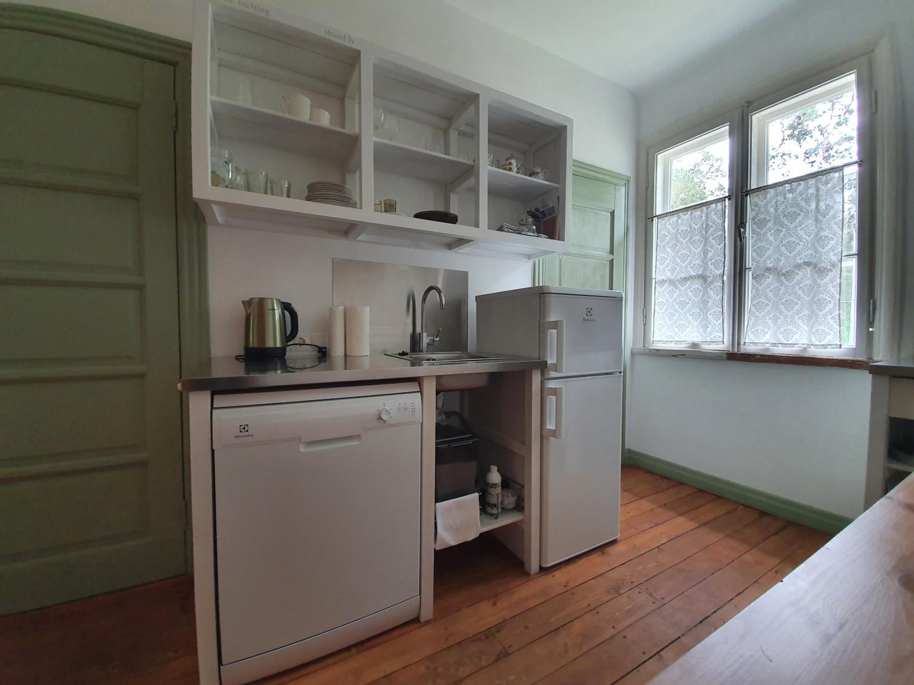 One-Bedroom Apartment - Non-Smoking