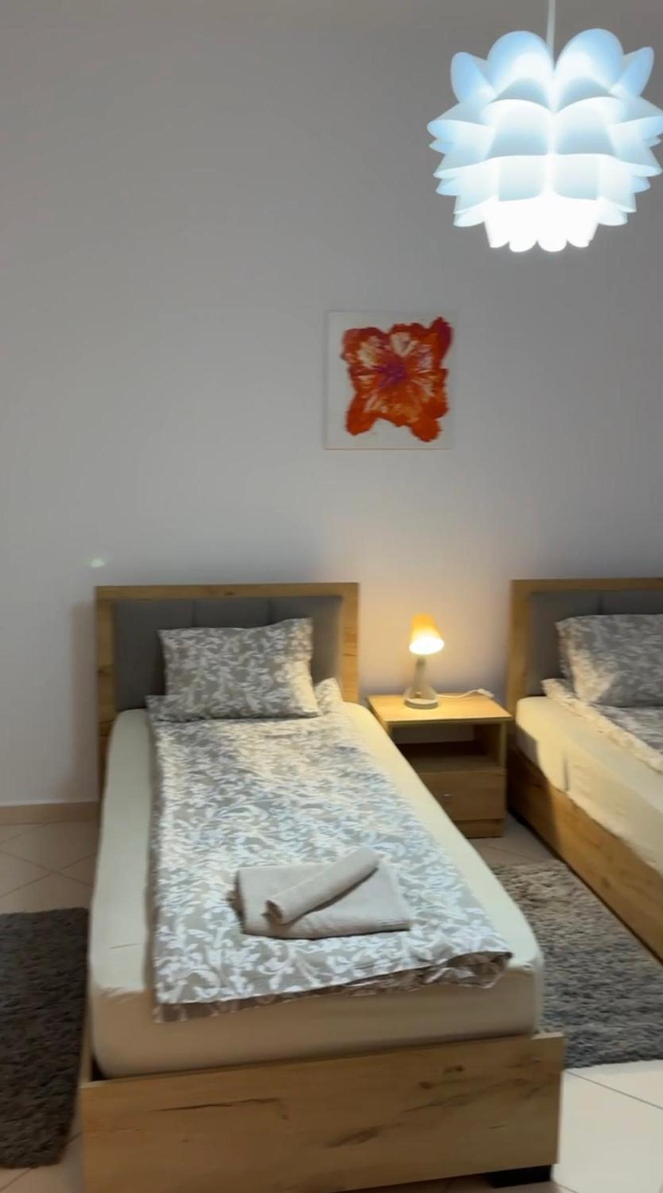 Two-Bedroom Apartment with Garden View photo 3
