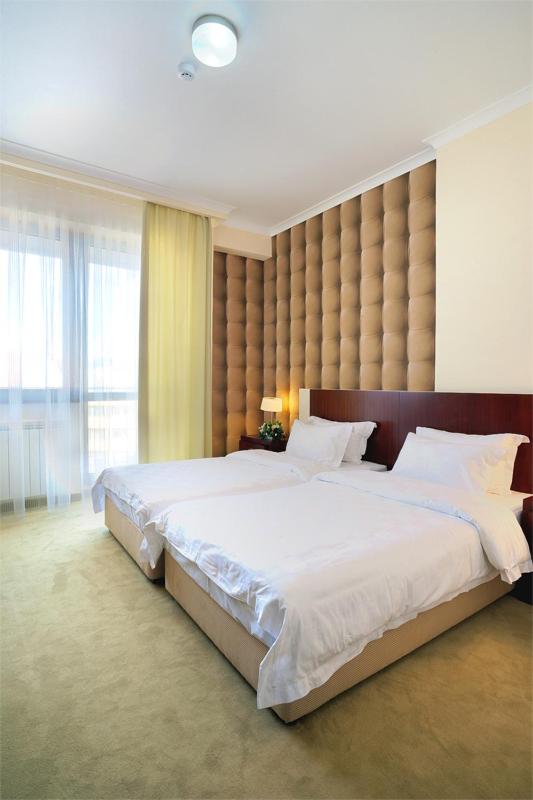 Twin Room - Photo 4