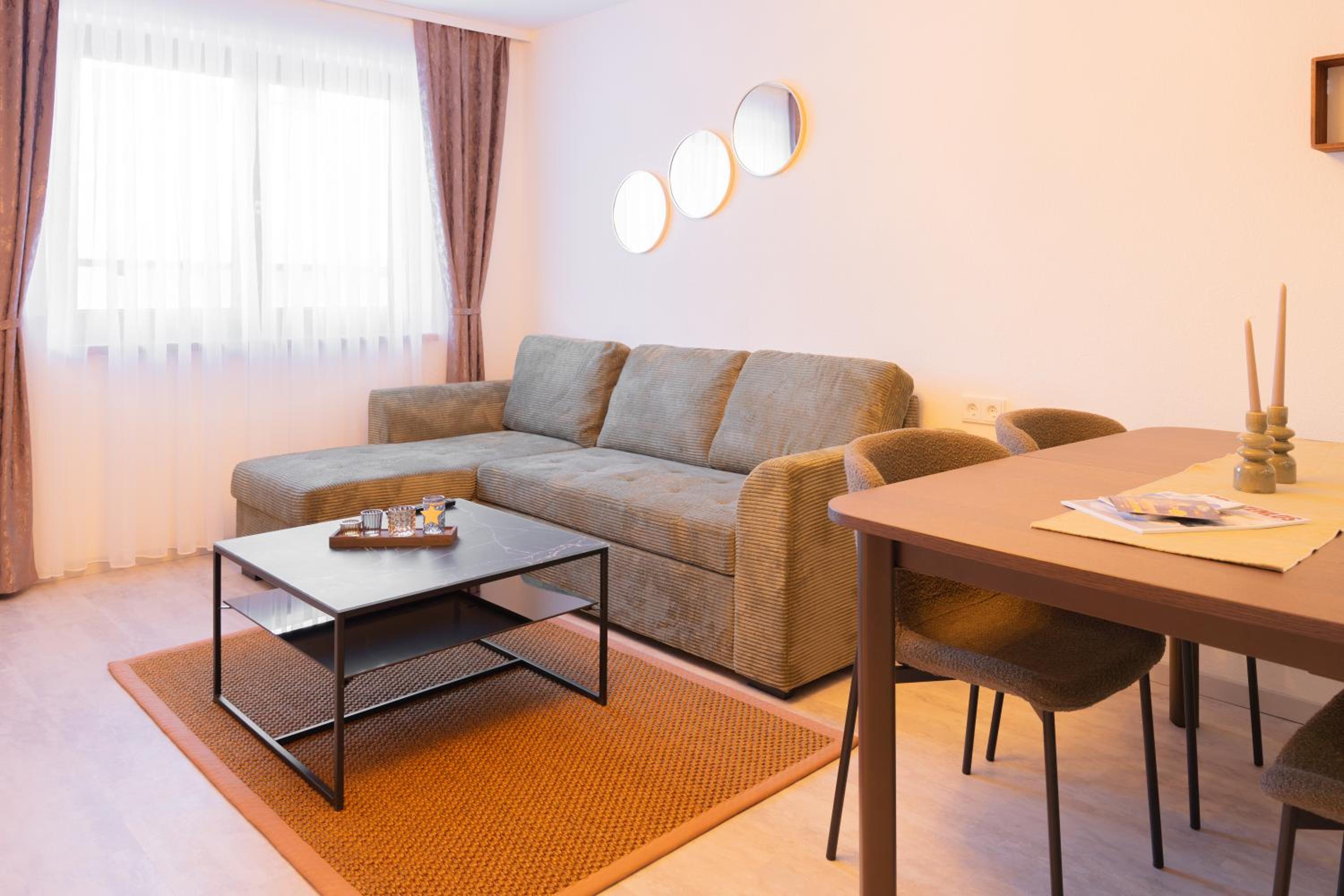 One-Bedroom Apartment photo 3