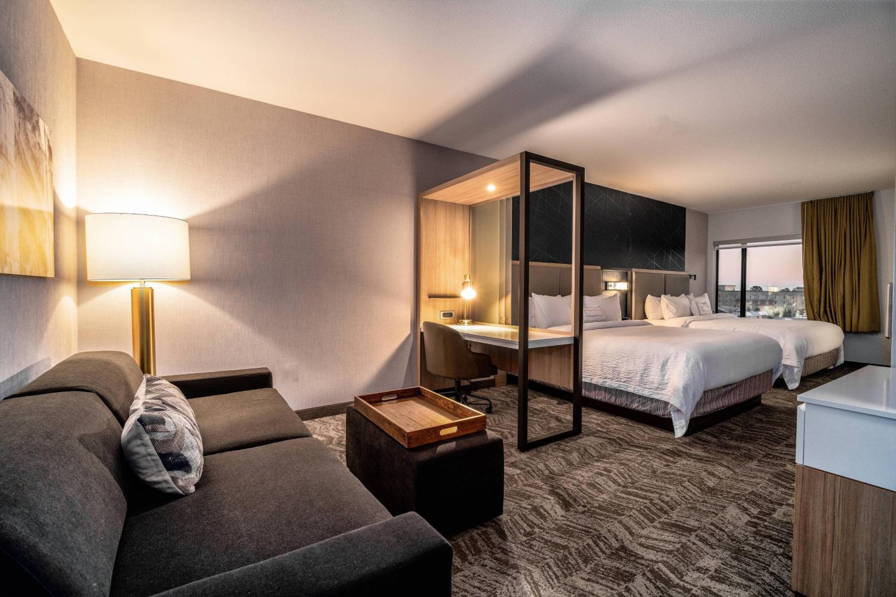 King Suite with Tub - Mobility Accessible photo 2