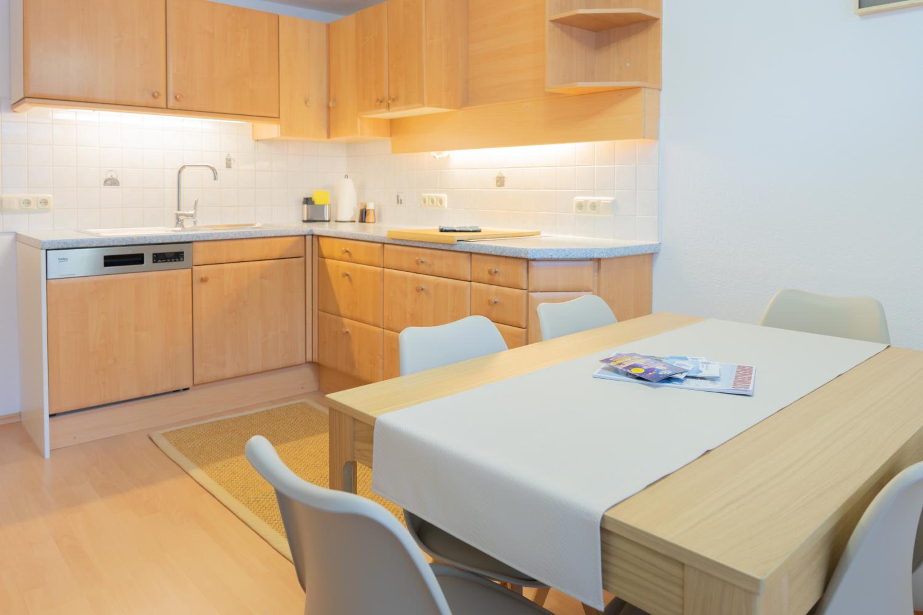 Two-Bedroom Apartment with Balcony photo 2