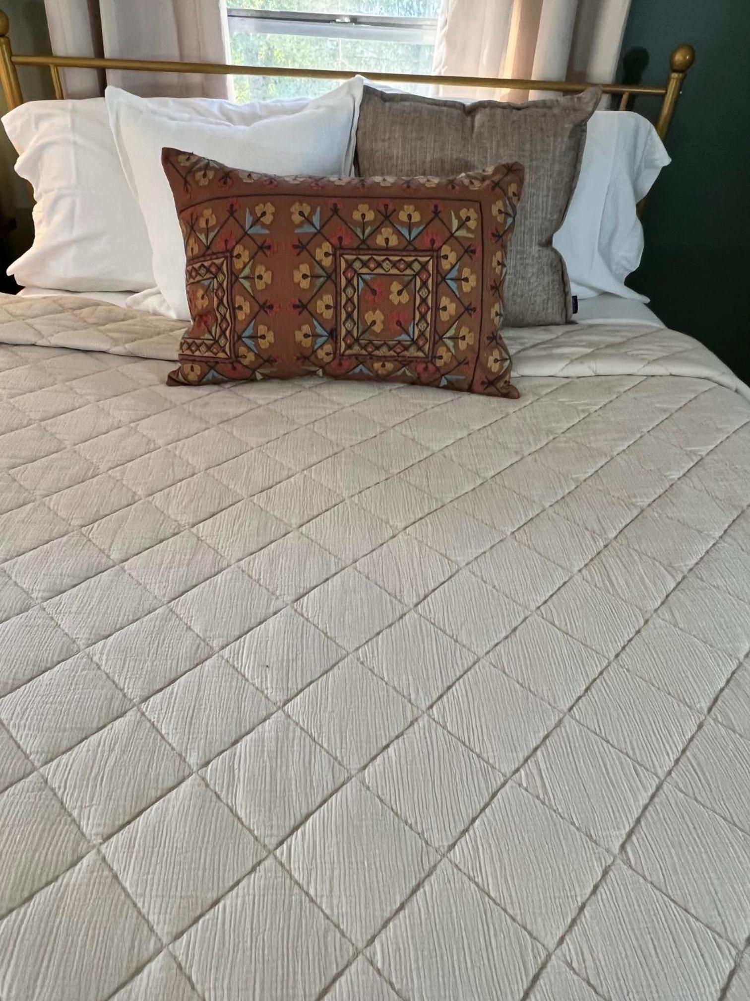 Deluxe Double Room with Bath