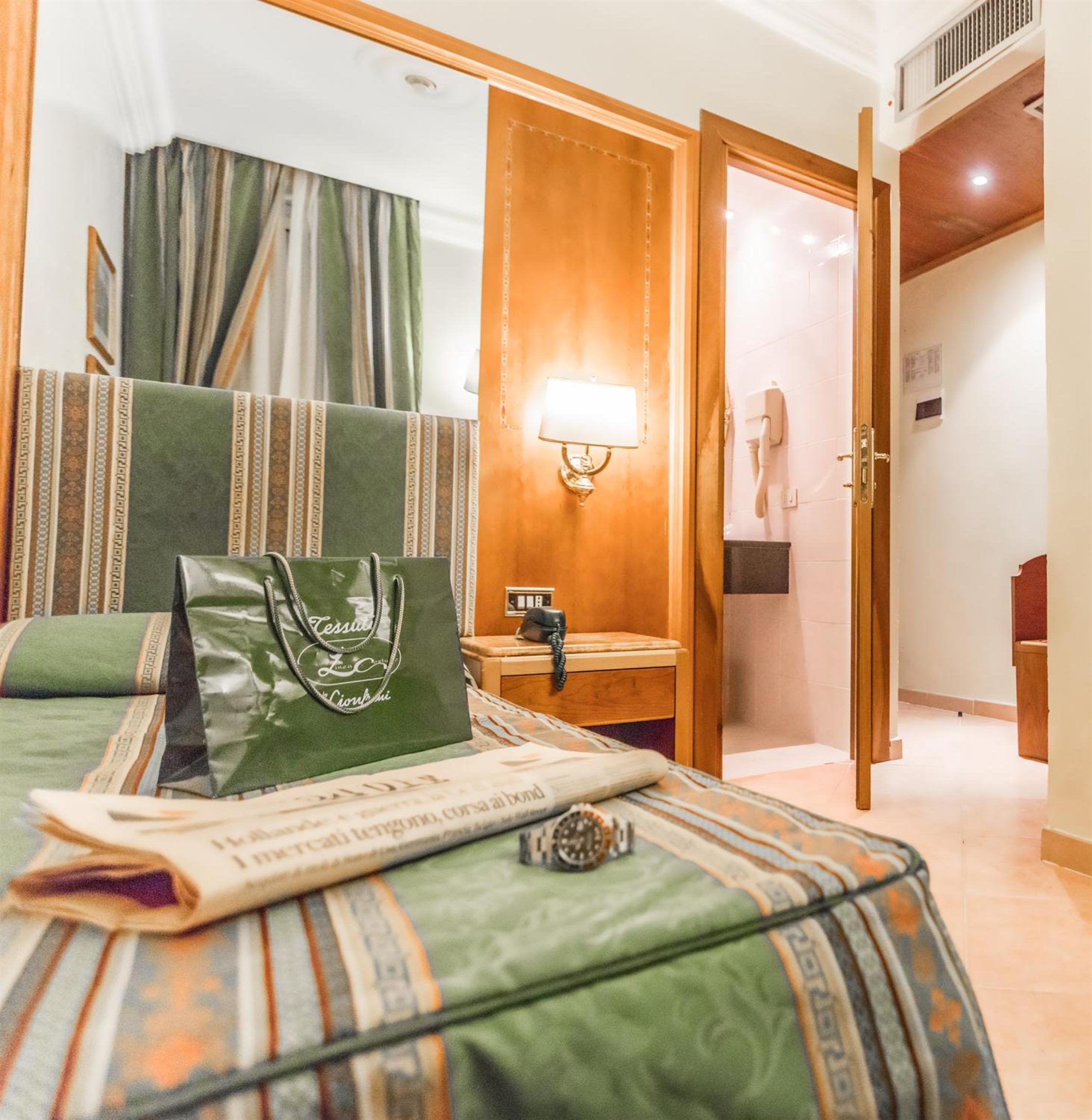 Single Room photo 2