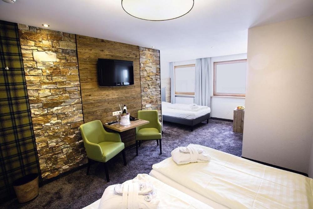 Deluxe Triple Room photo 2