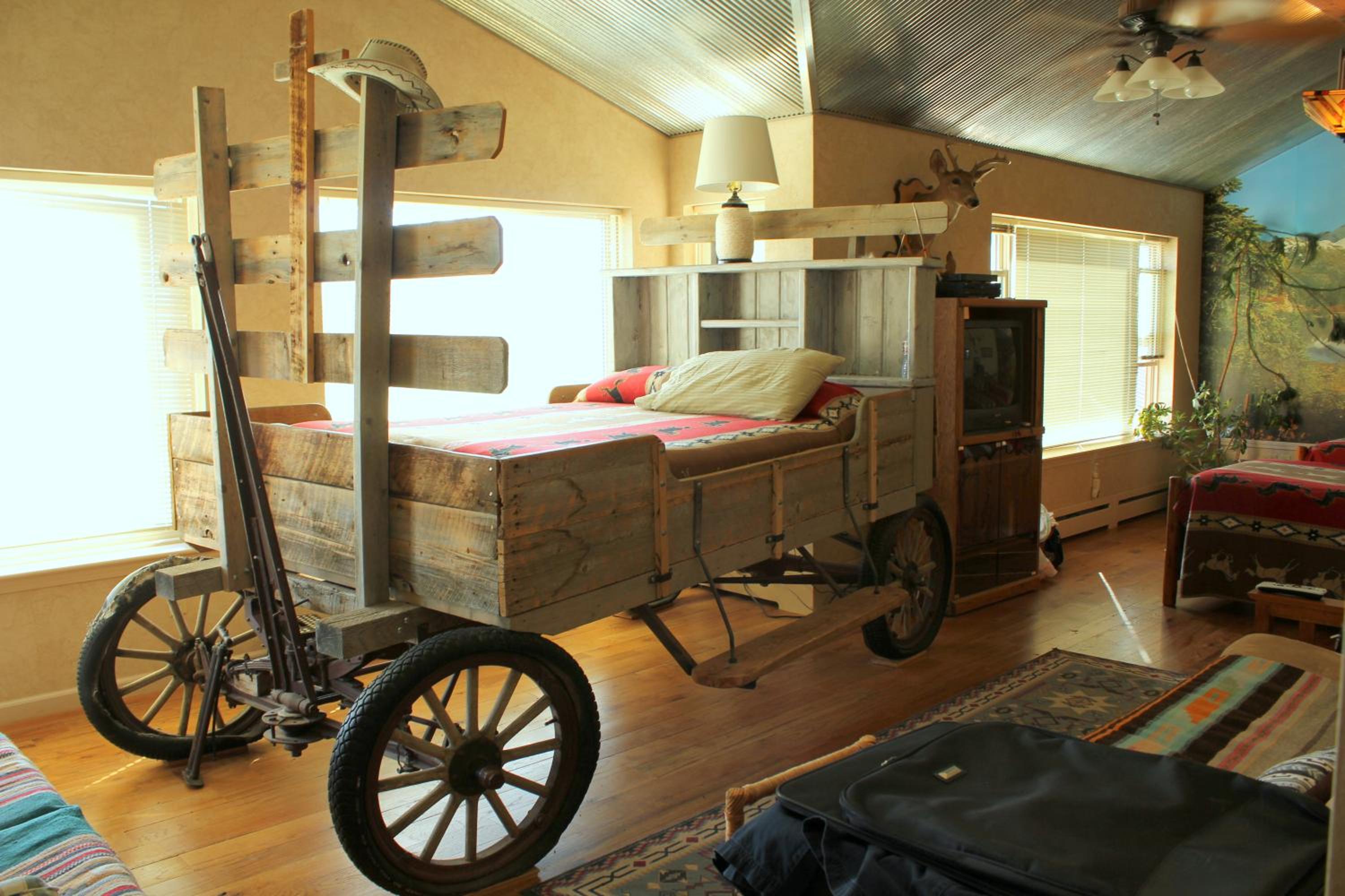 Rocky Mountain Room photo 2