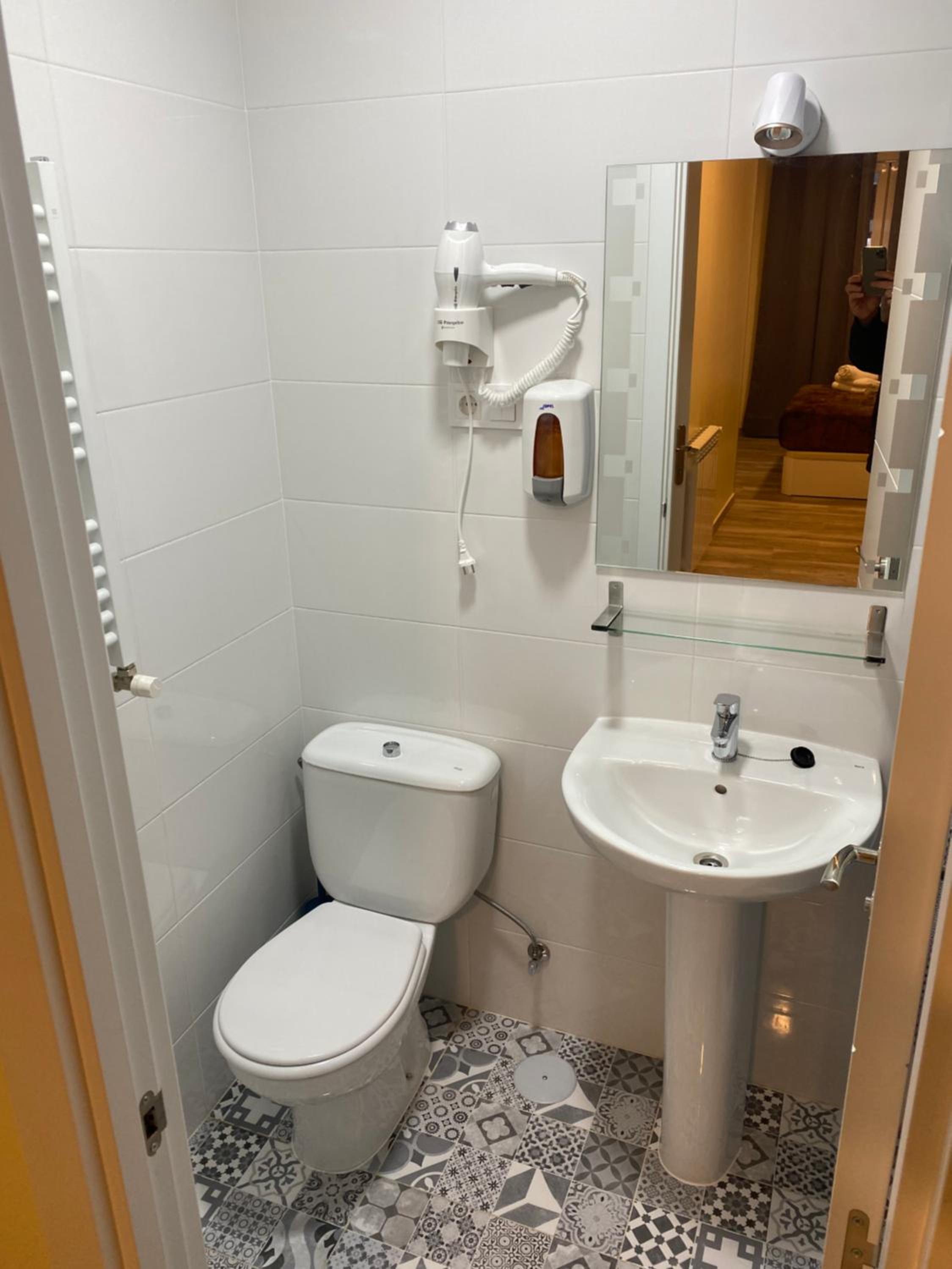 Deluxe Double Room with Balcony photo 2