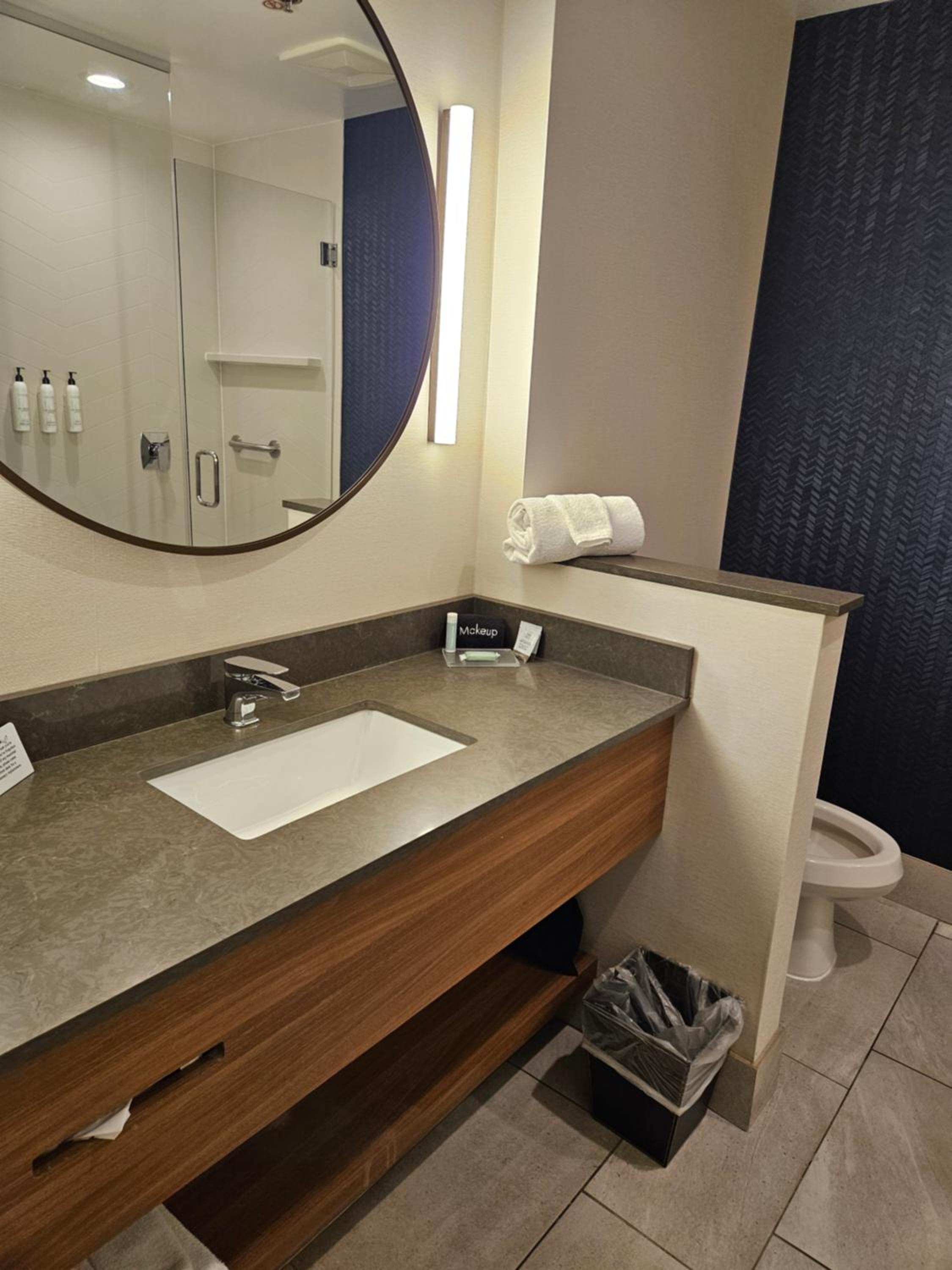 Queen Room with Two Queen Beds - Hearing Accessible - Photo 2