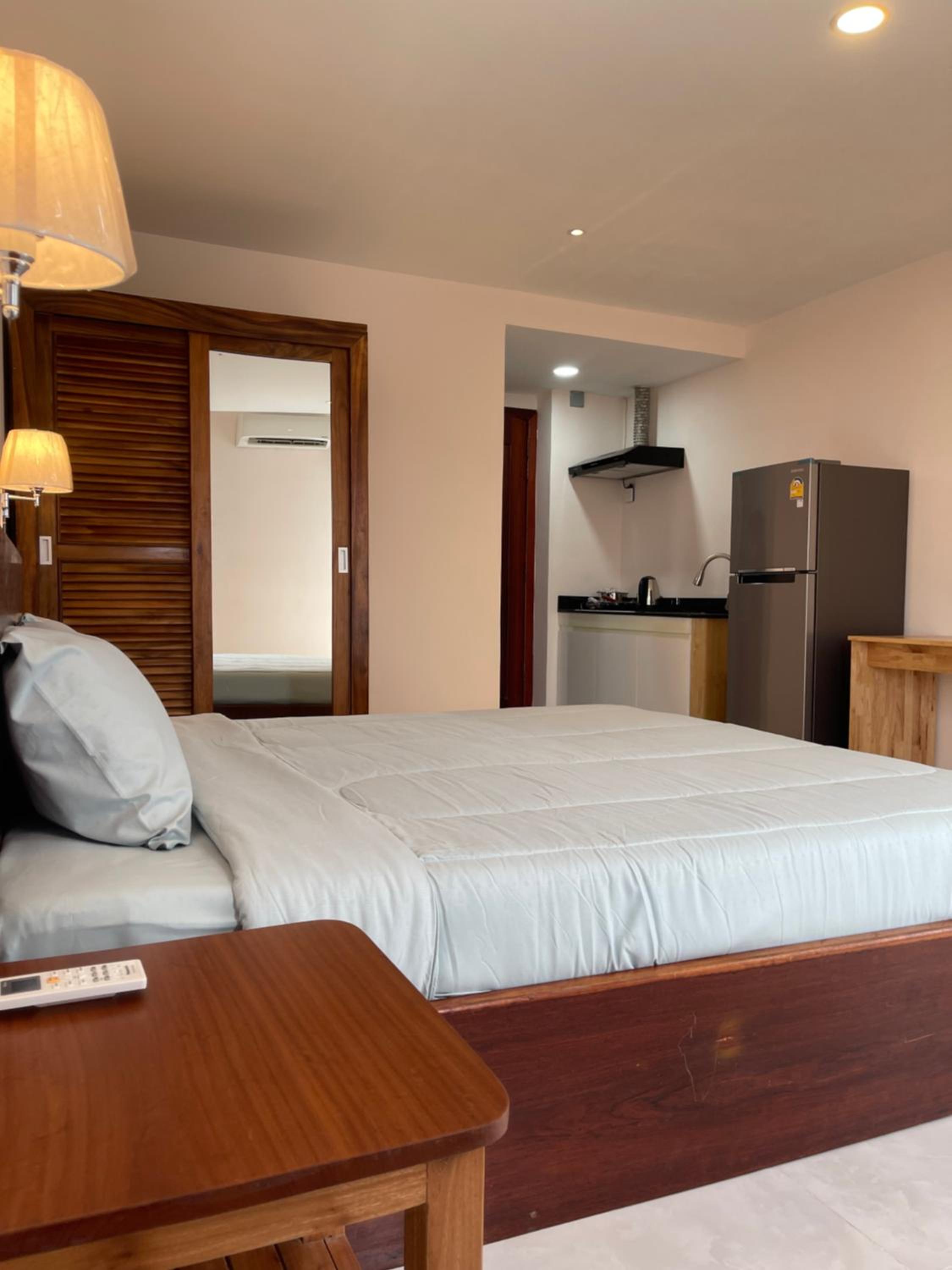 Studio Apartment with Balcony