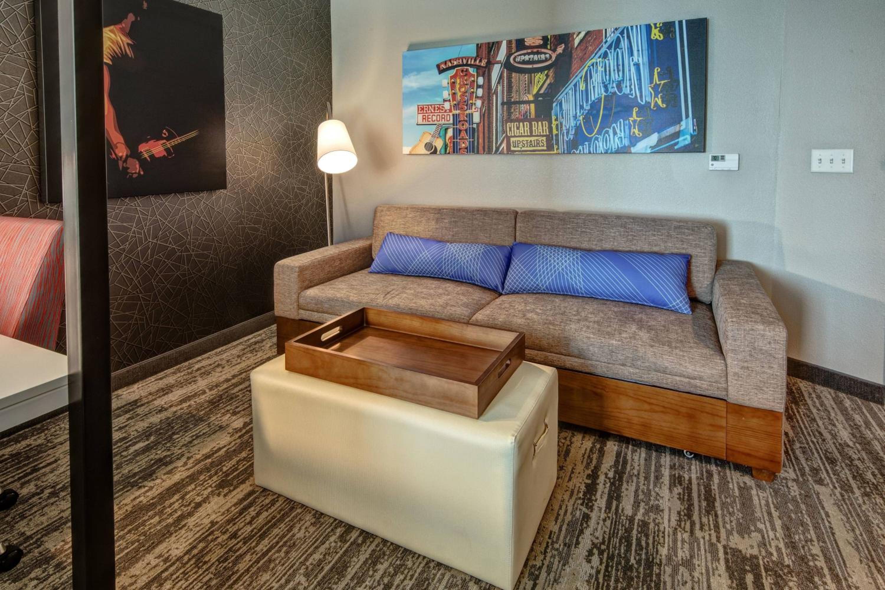 King Suite with Tub - Mobility Accessible - Photo 6