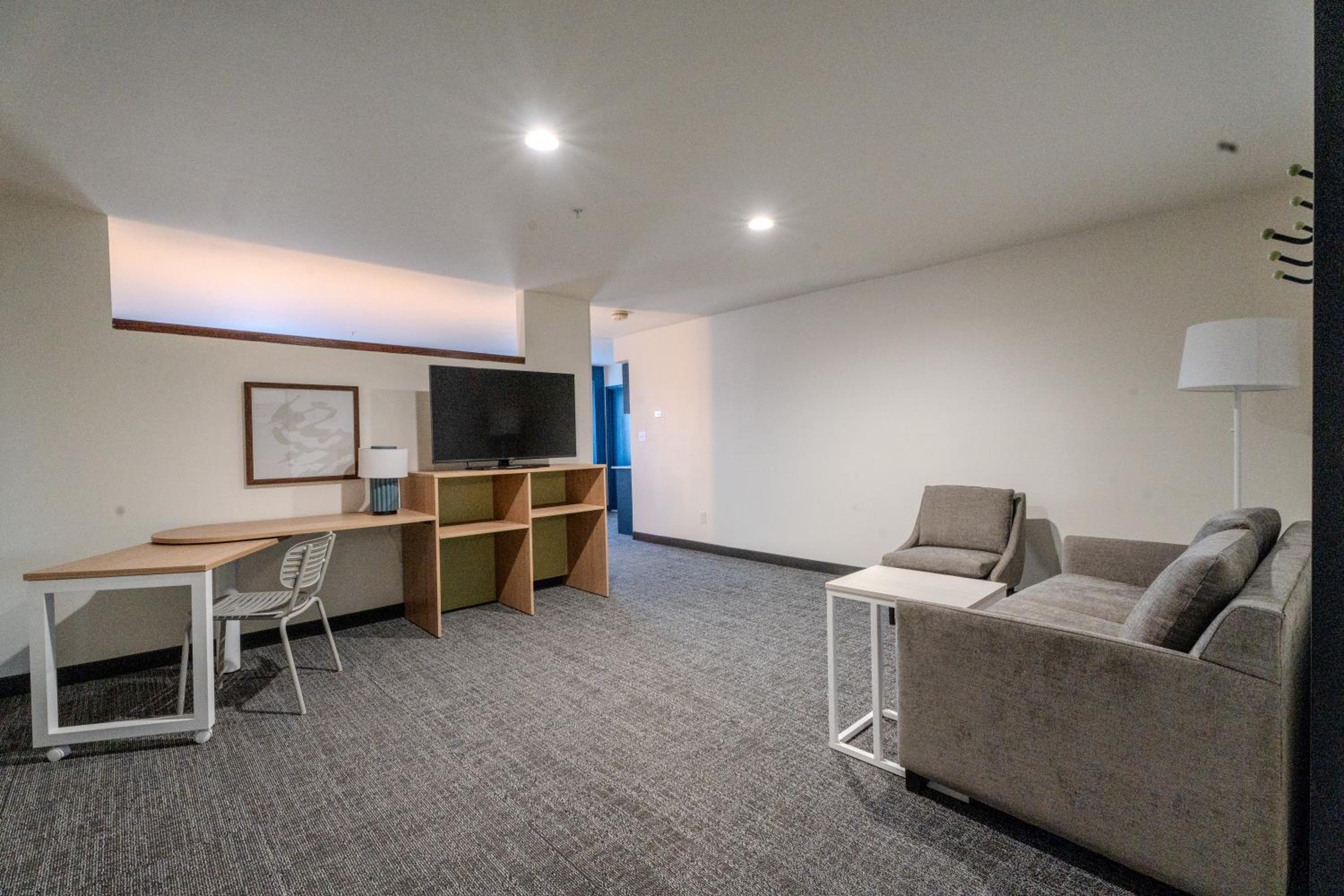 King Suite - Photo 7