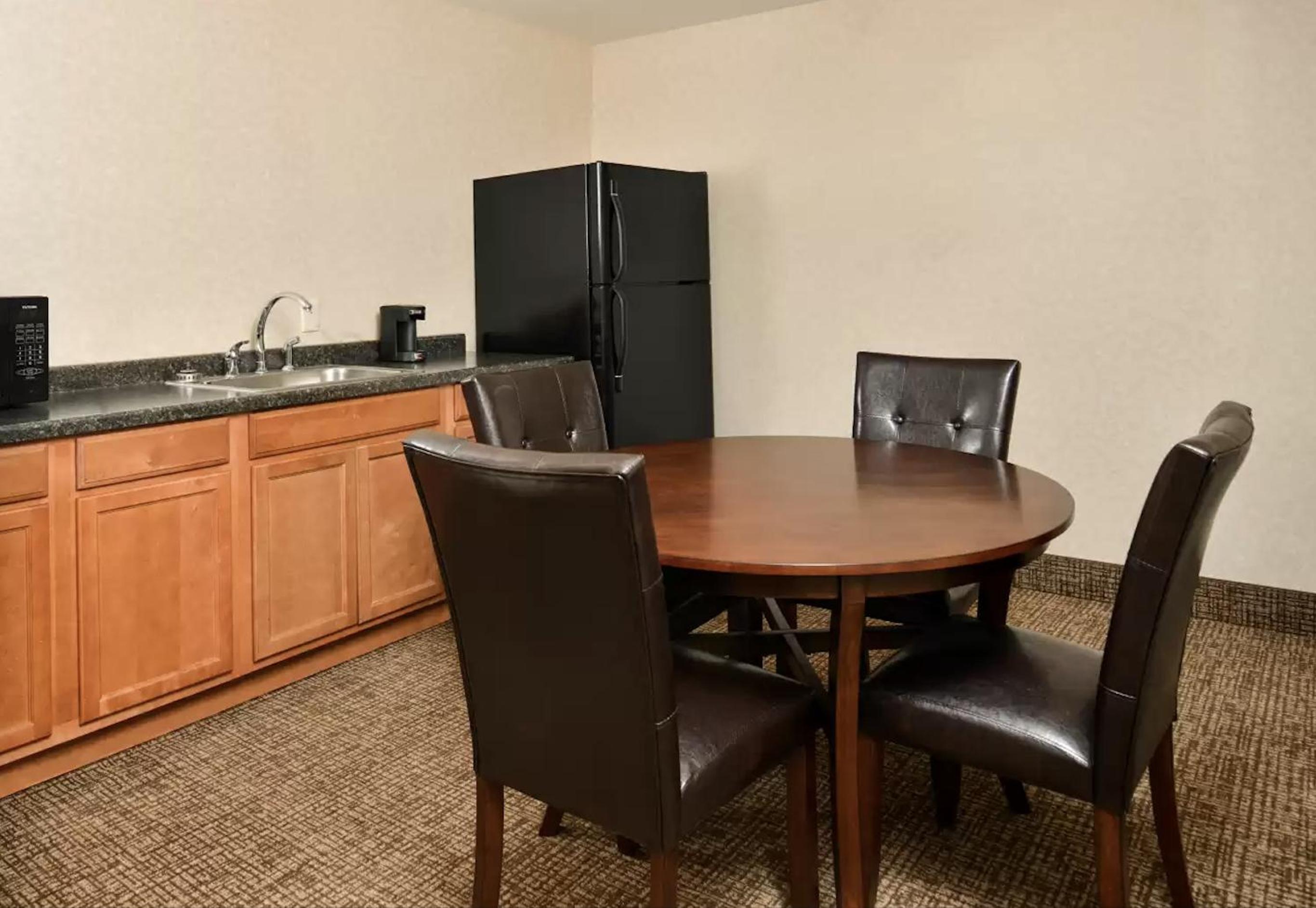 Two-Bedroom Suite photo 1