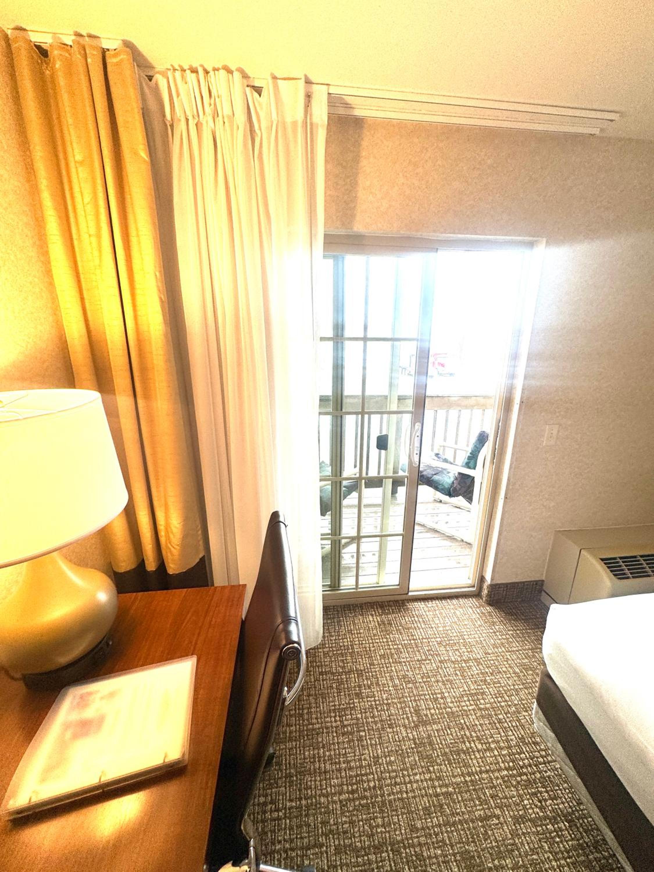 Quadruple Room with Two Queen Beds and Balcony - Non Smoking photo 3