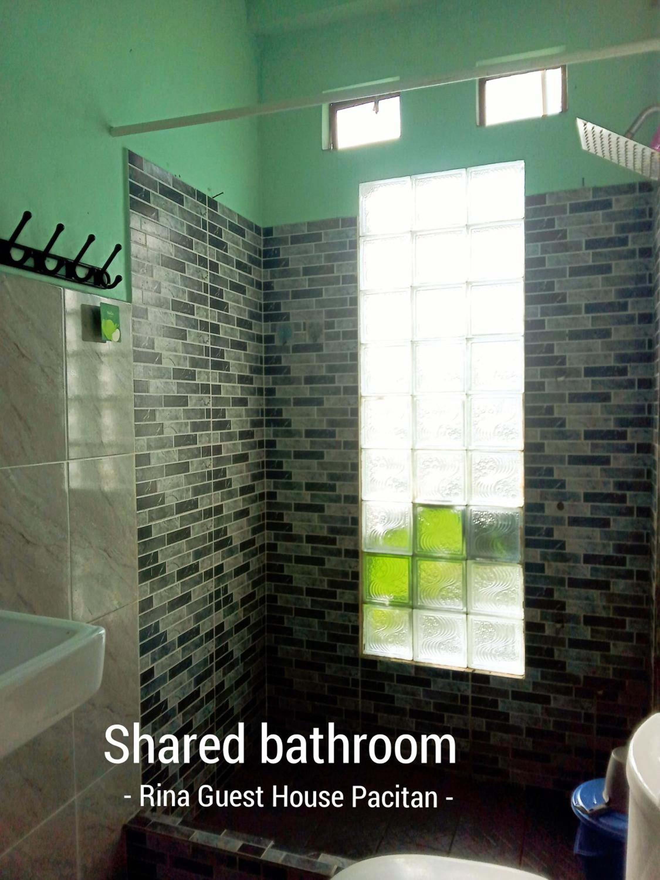 Double Room with Shared Bathroom photo 3