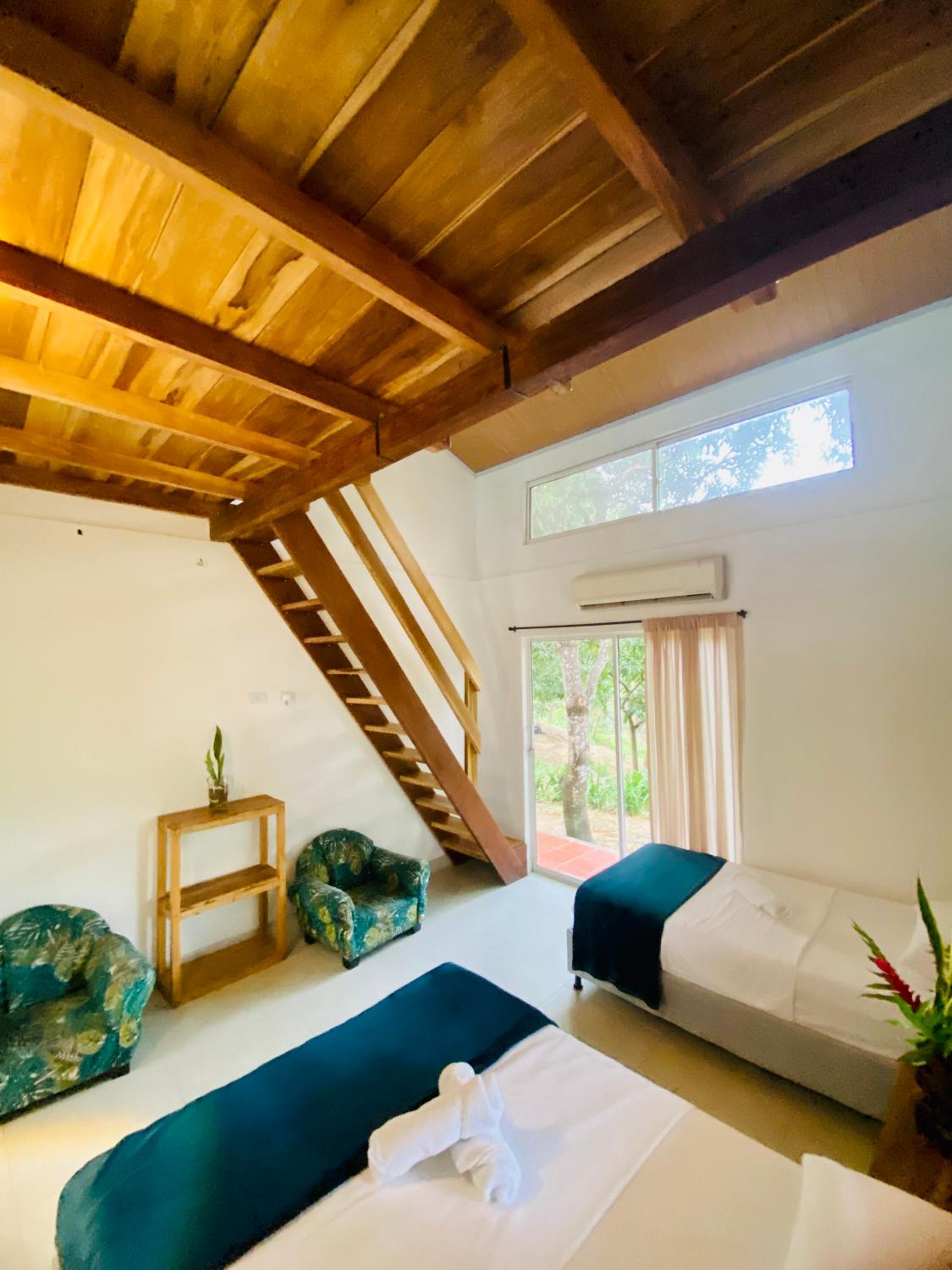 Deluxe Family Room photo 1