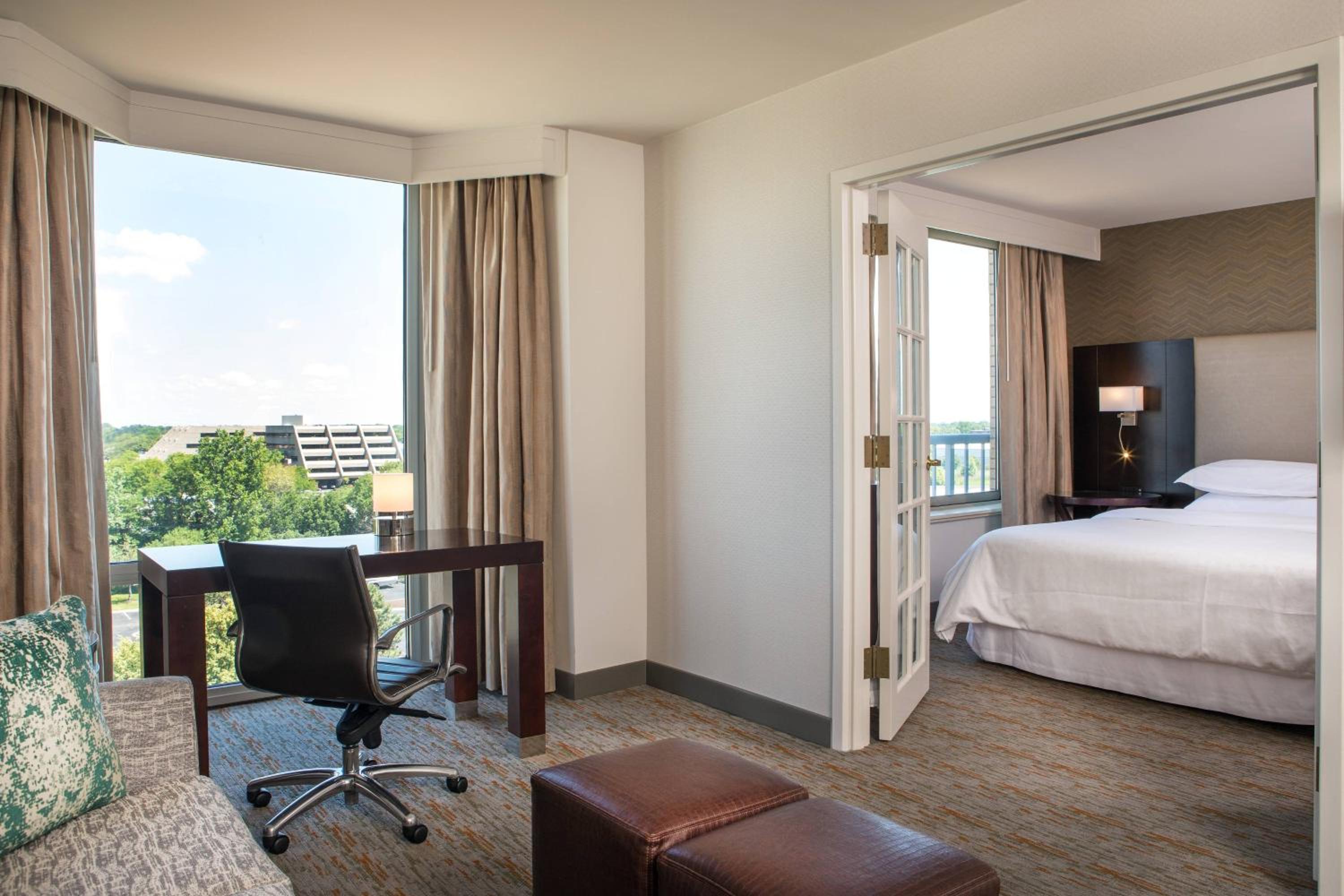 King Room with Sofa Bed and Roll-in Shower - Mobility and Hearing Accessible photo 1