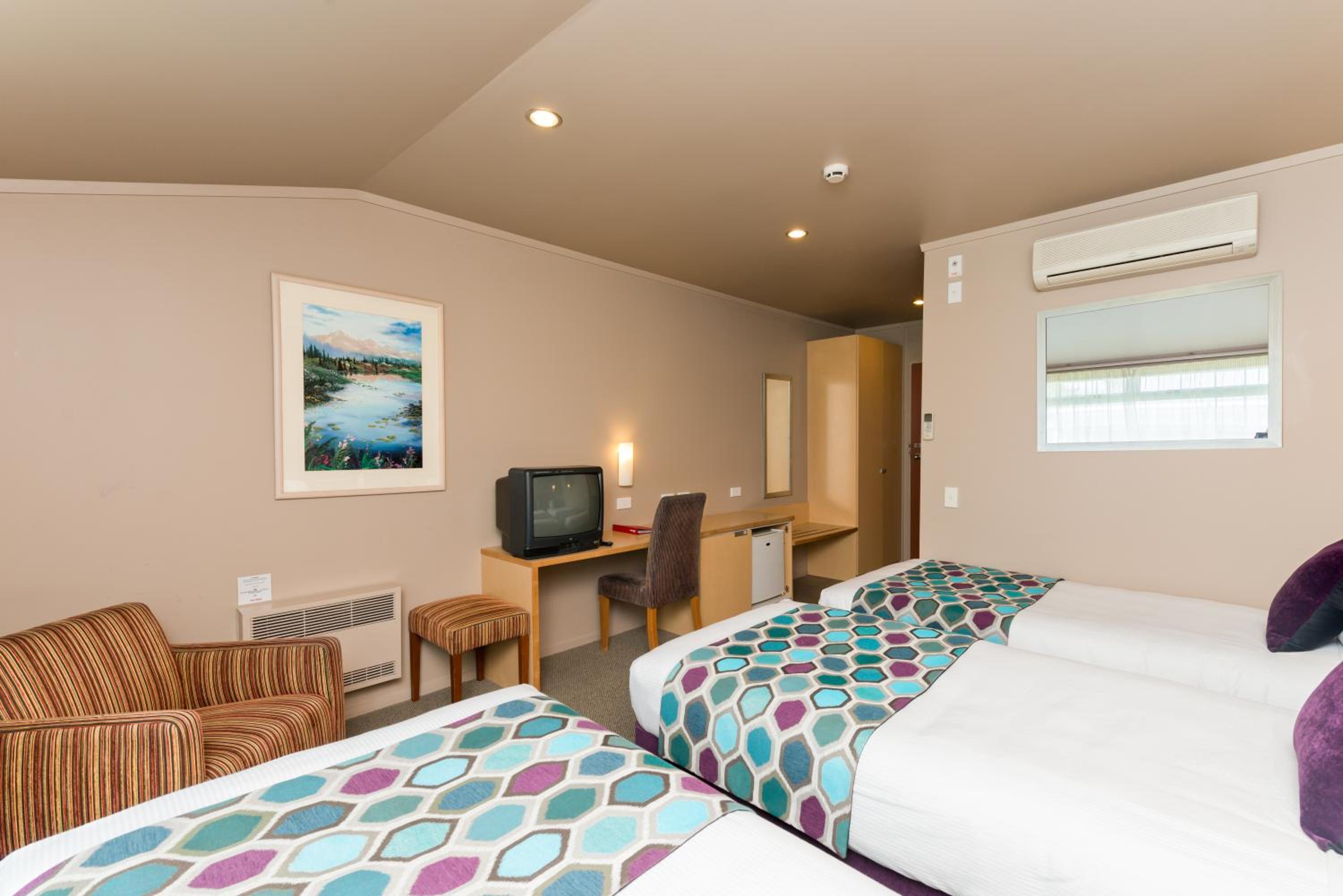 Standard Triple Room - Photo 6