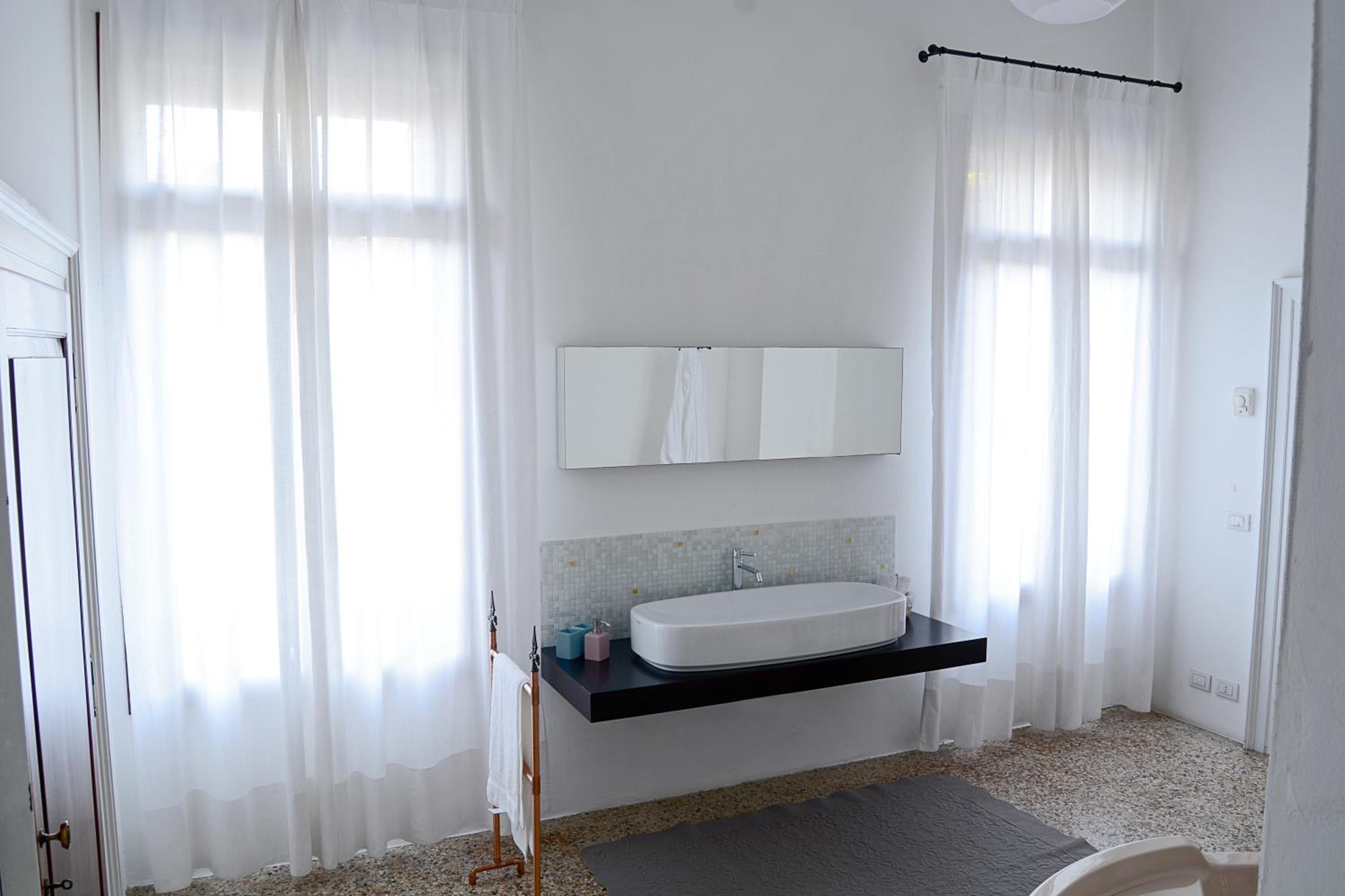 Junior Suite with Garden View photo 3