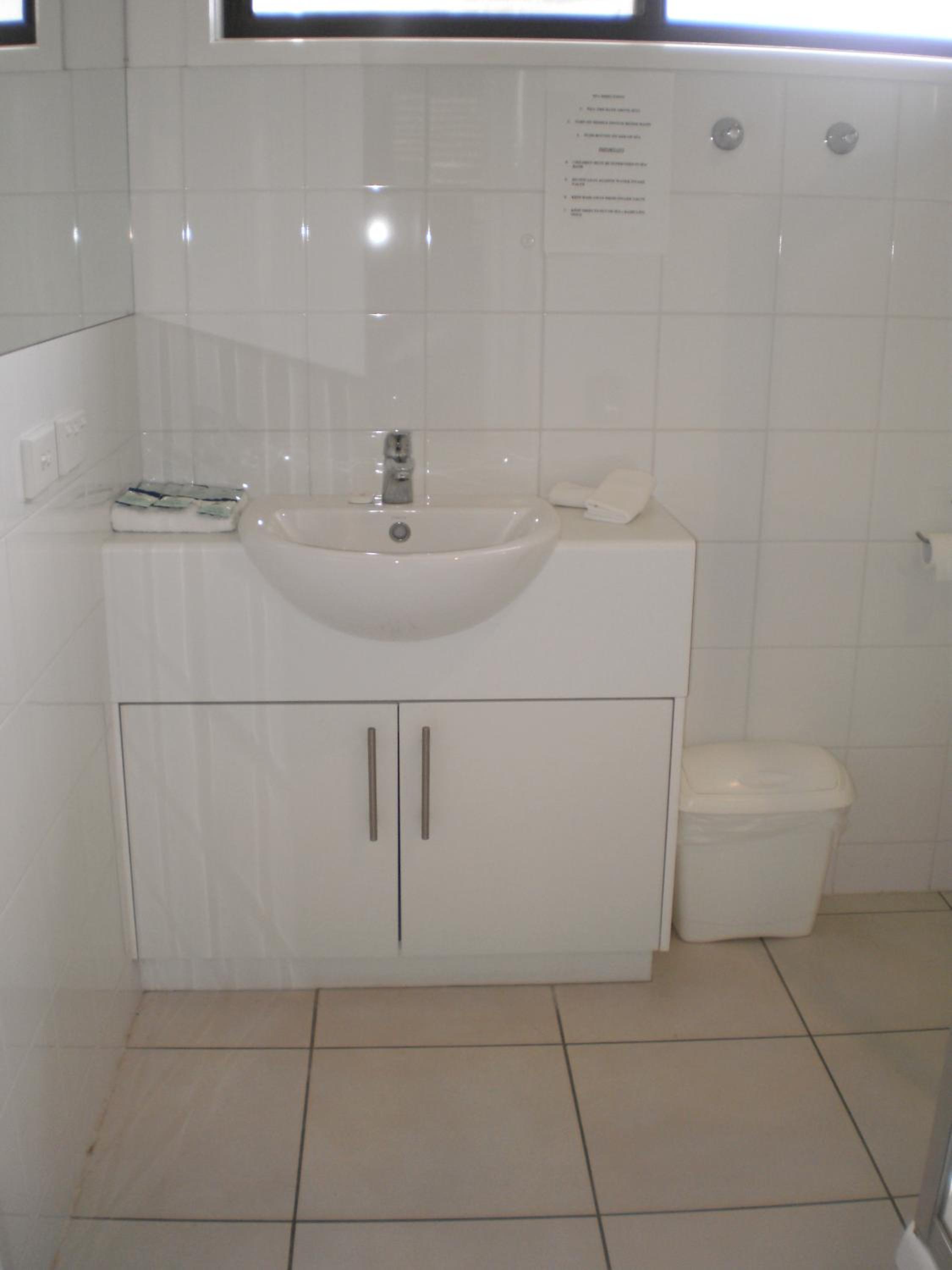 Three-Bedroom Apartment - Photo 6