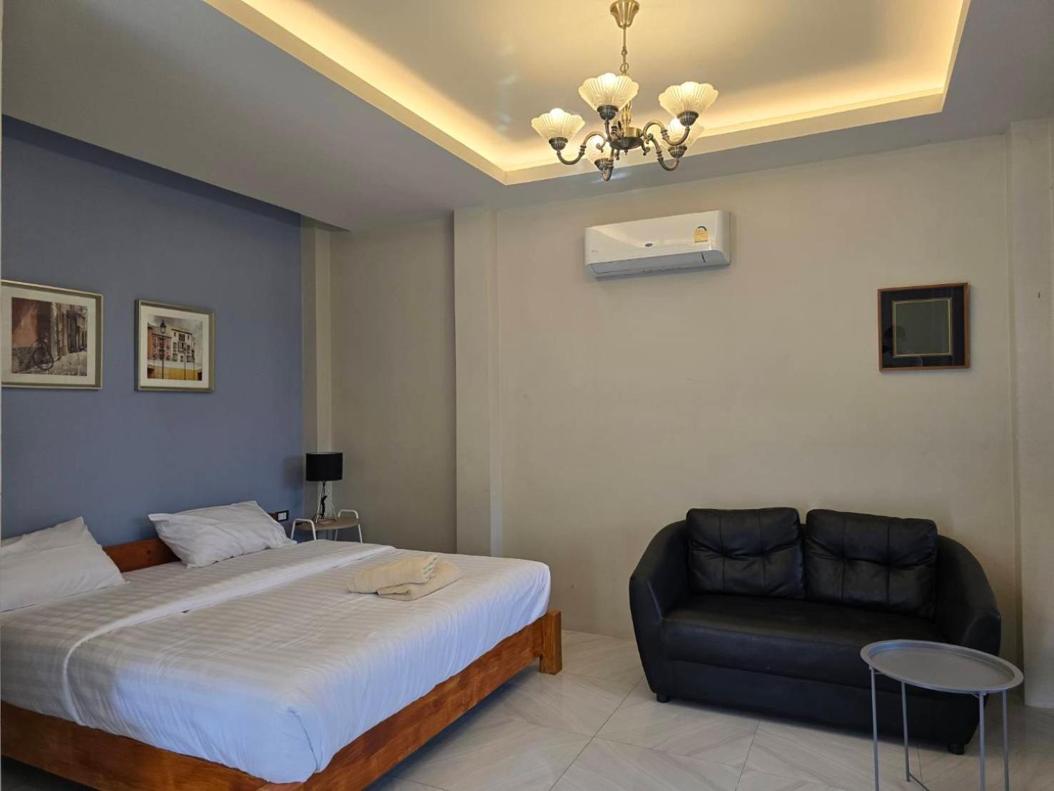 Deluxe Double Room with Bath