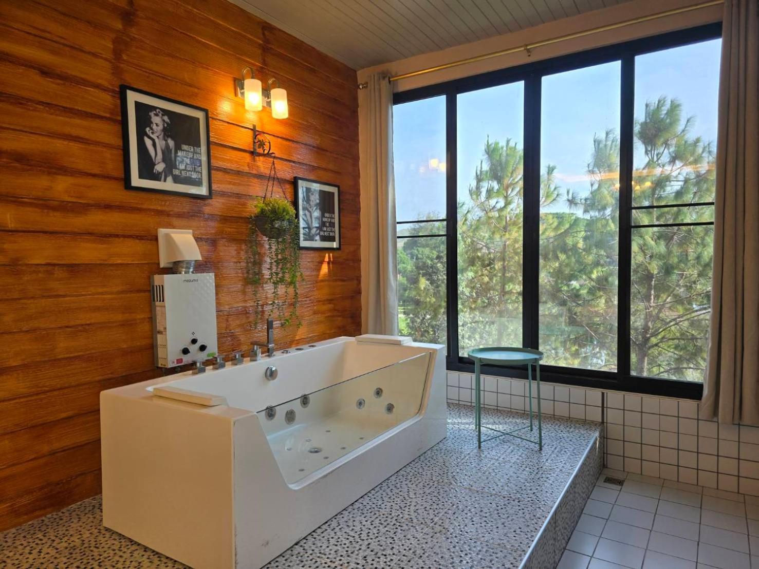 Deluxe Double Room with Bath photo 1