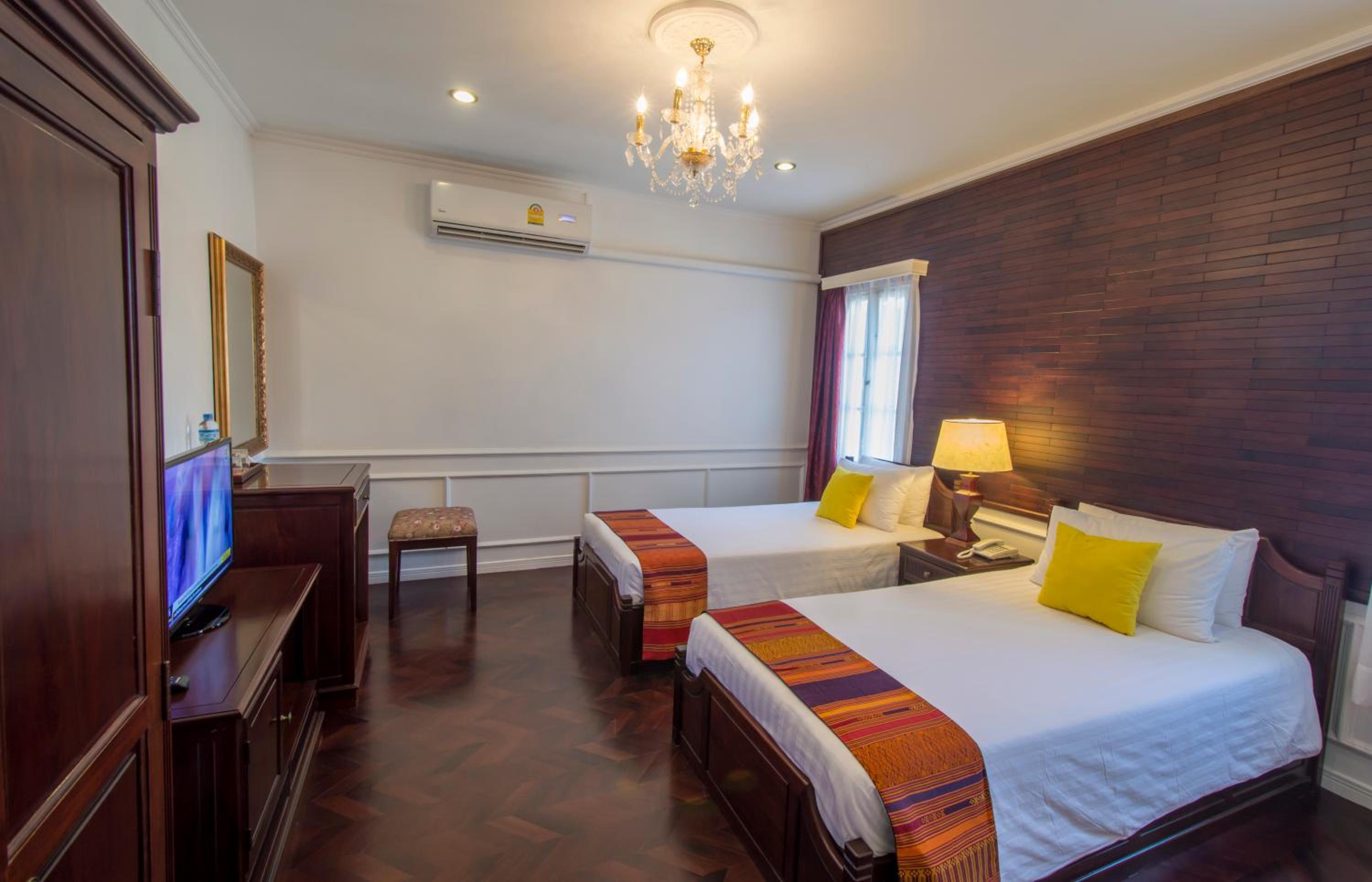 Superior Twin Room