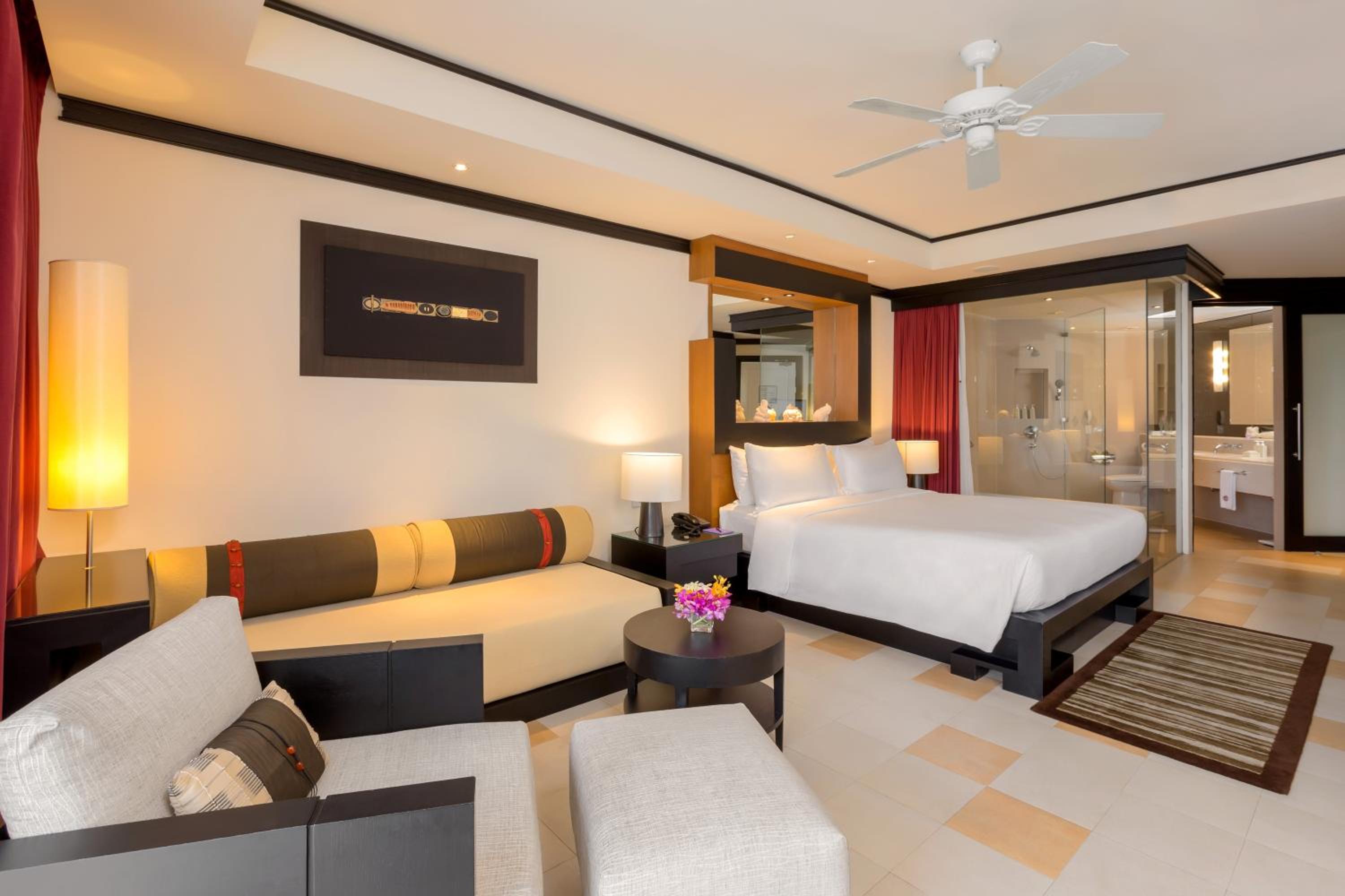 Laguna Grand Room - Photo 8