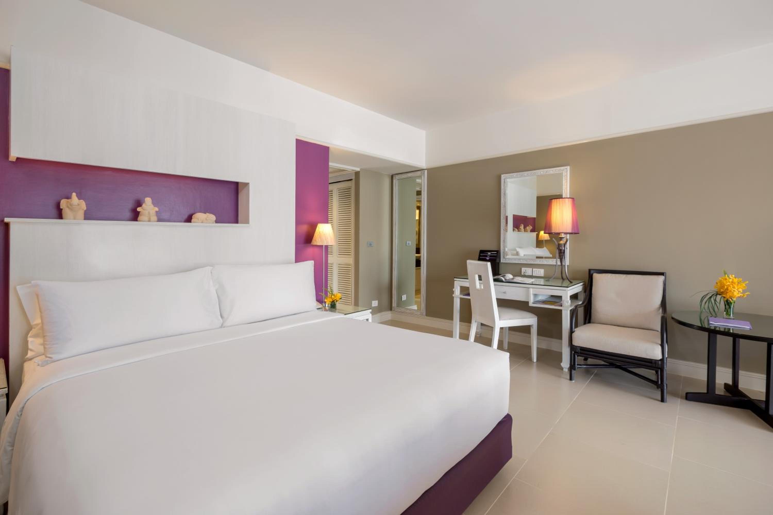 Laguna Premier Room - Photo 3