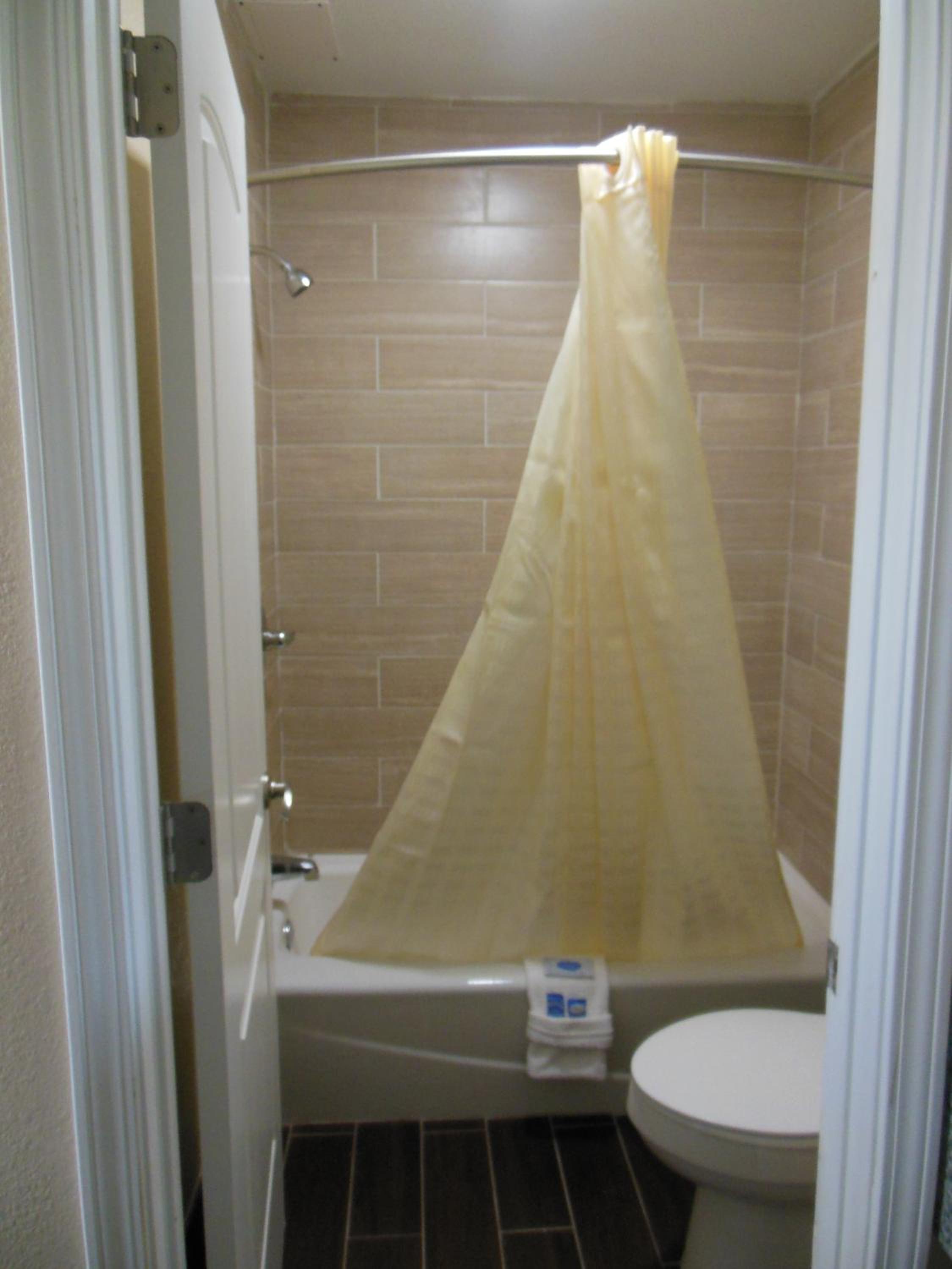 King Room - Non-Smoking photo 2