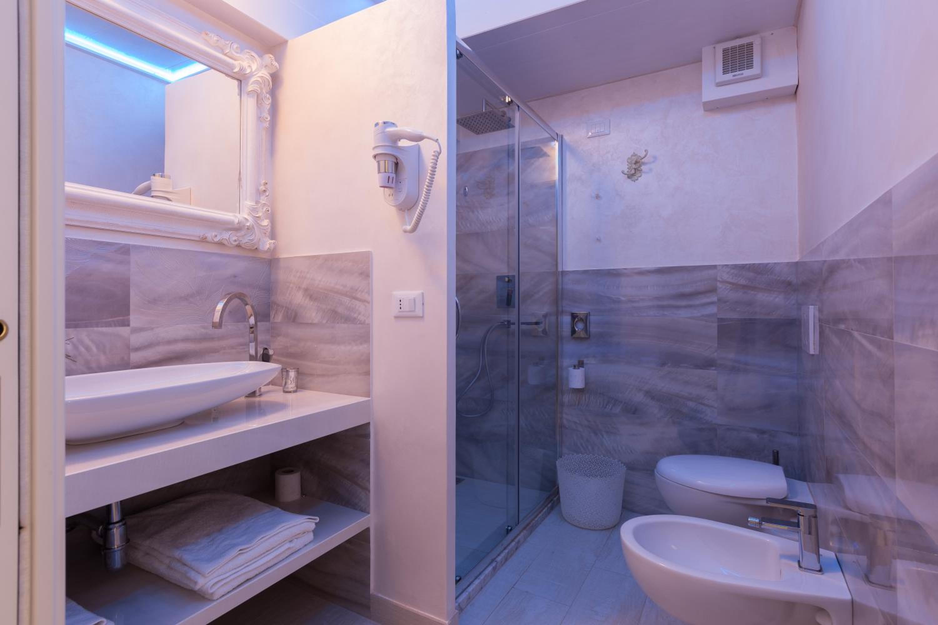 Junior Suite with Terrace - Split Level - Photo 6