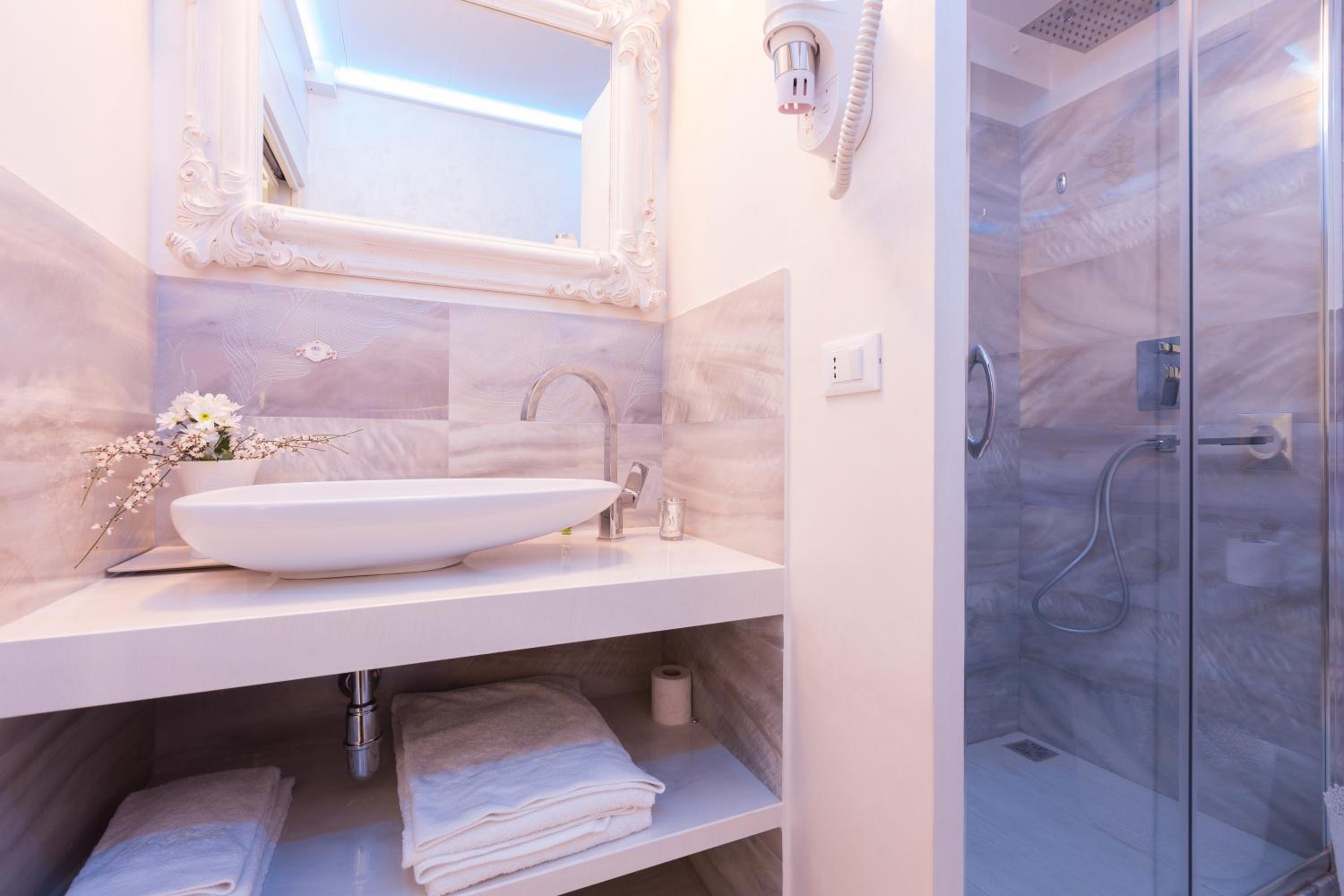Junior Suite with Terrace - Split Level - Photo 5