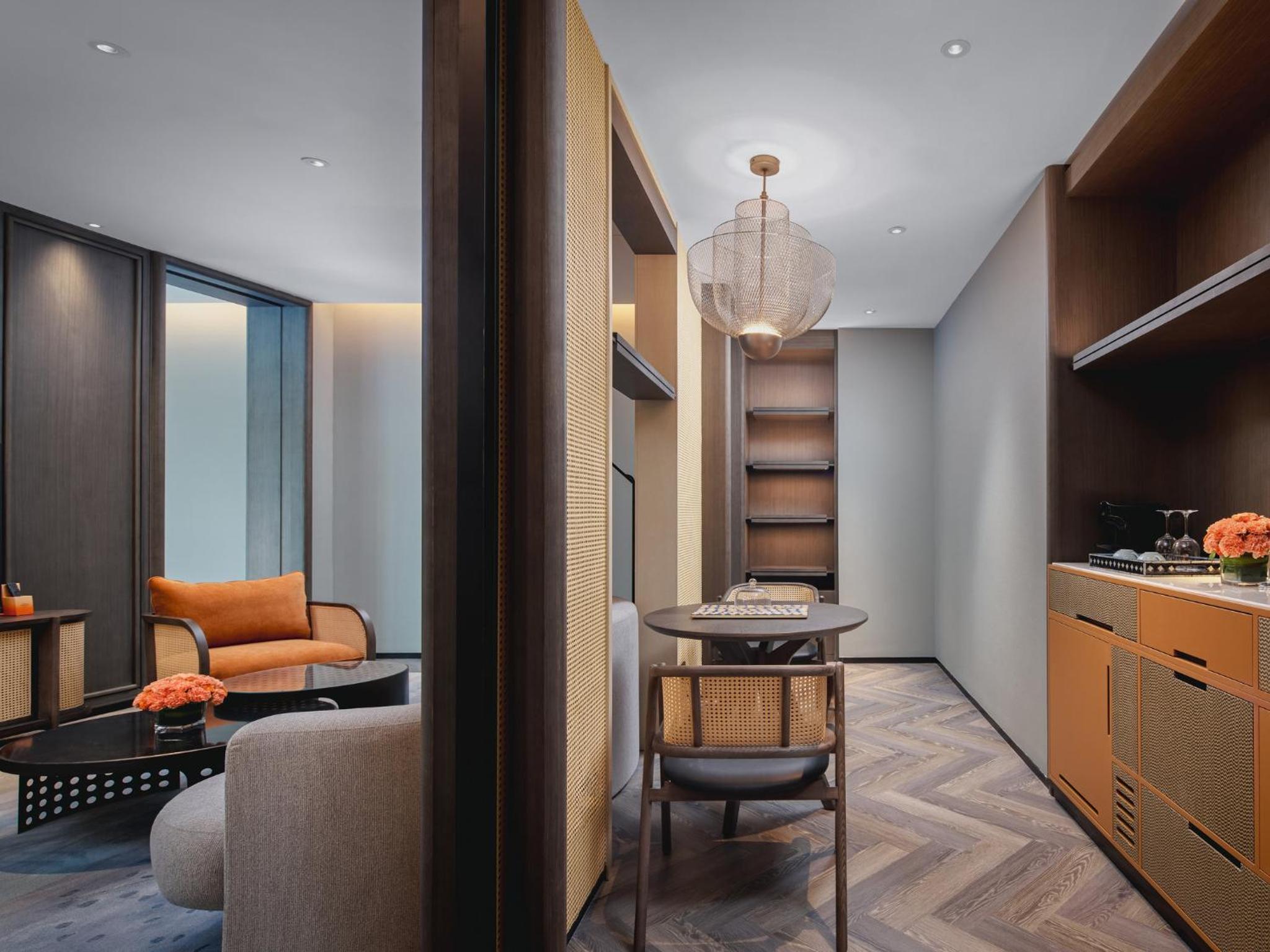 King Suite