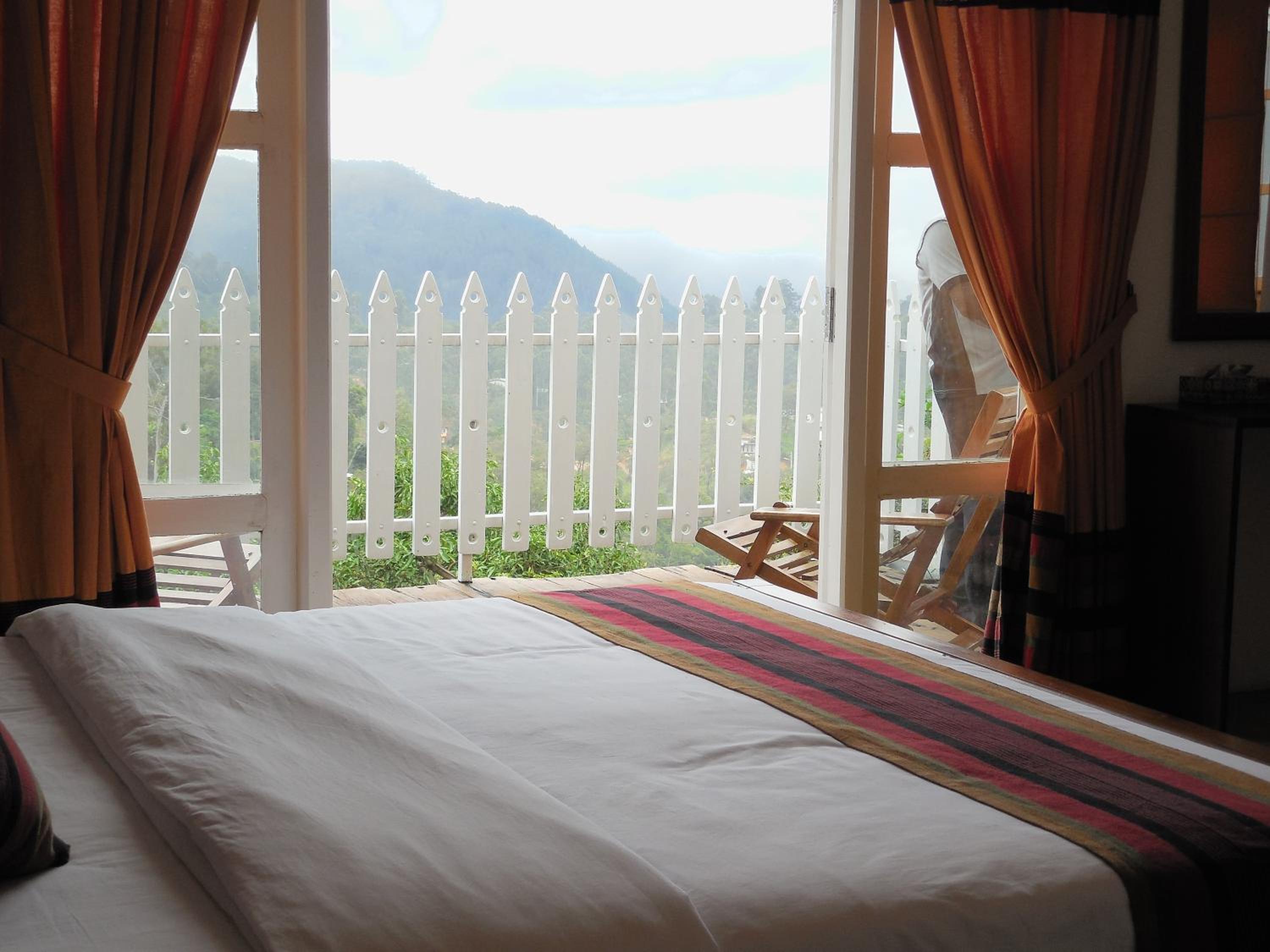 Double or Twin Room with Mountain View photo 3
