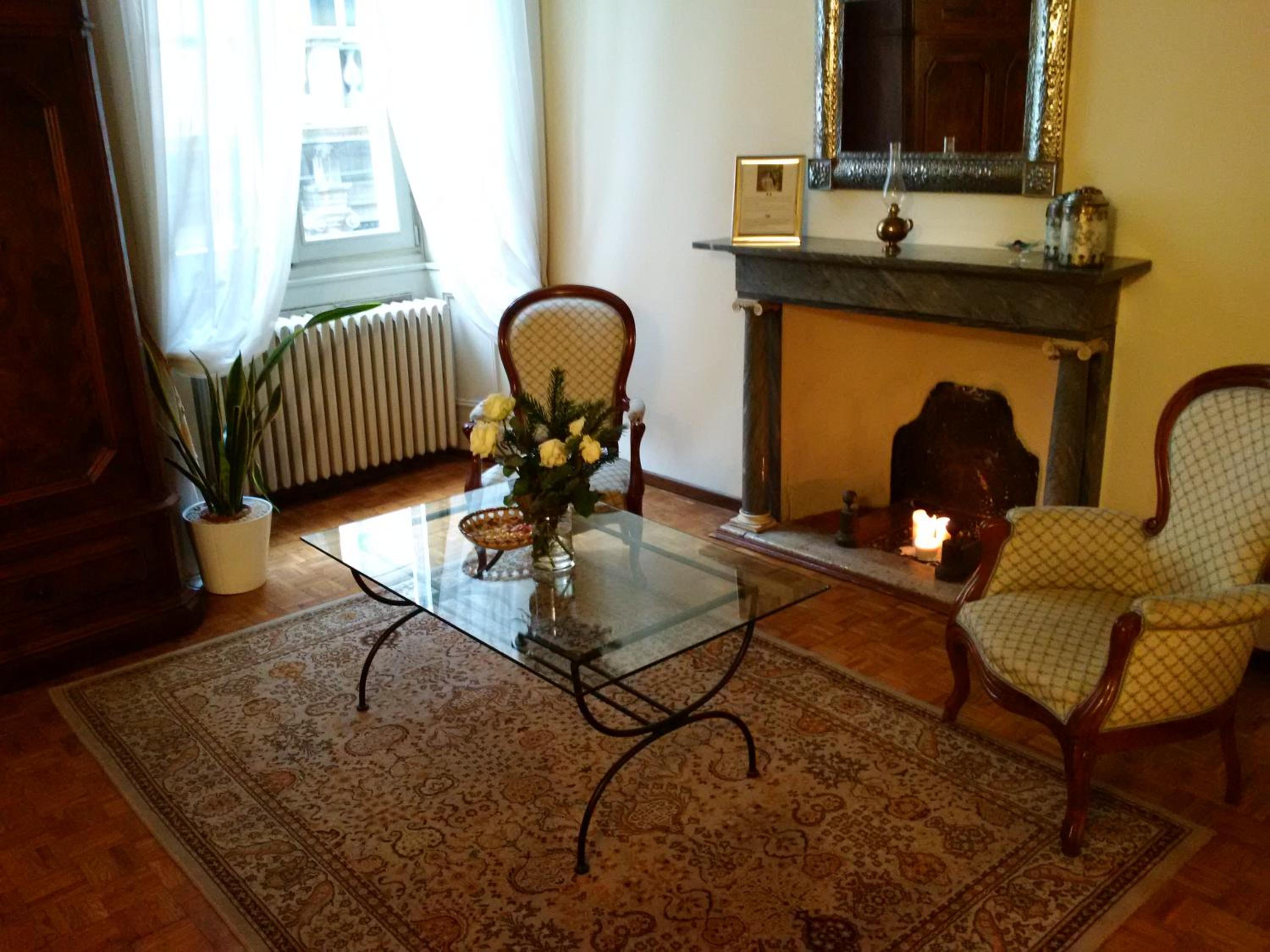 One-Bedroom King Suite photo 2