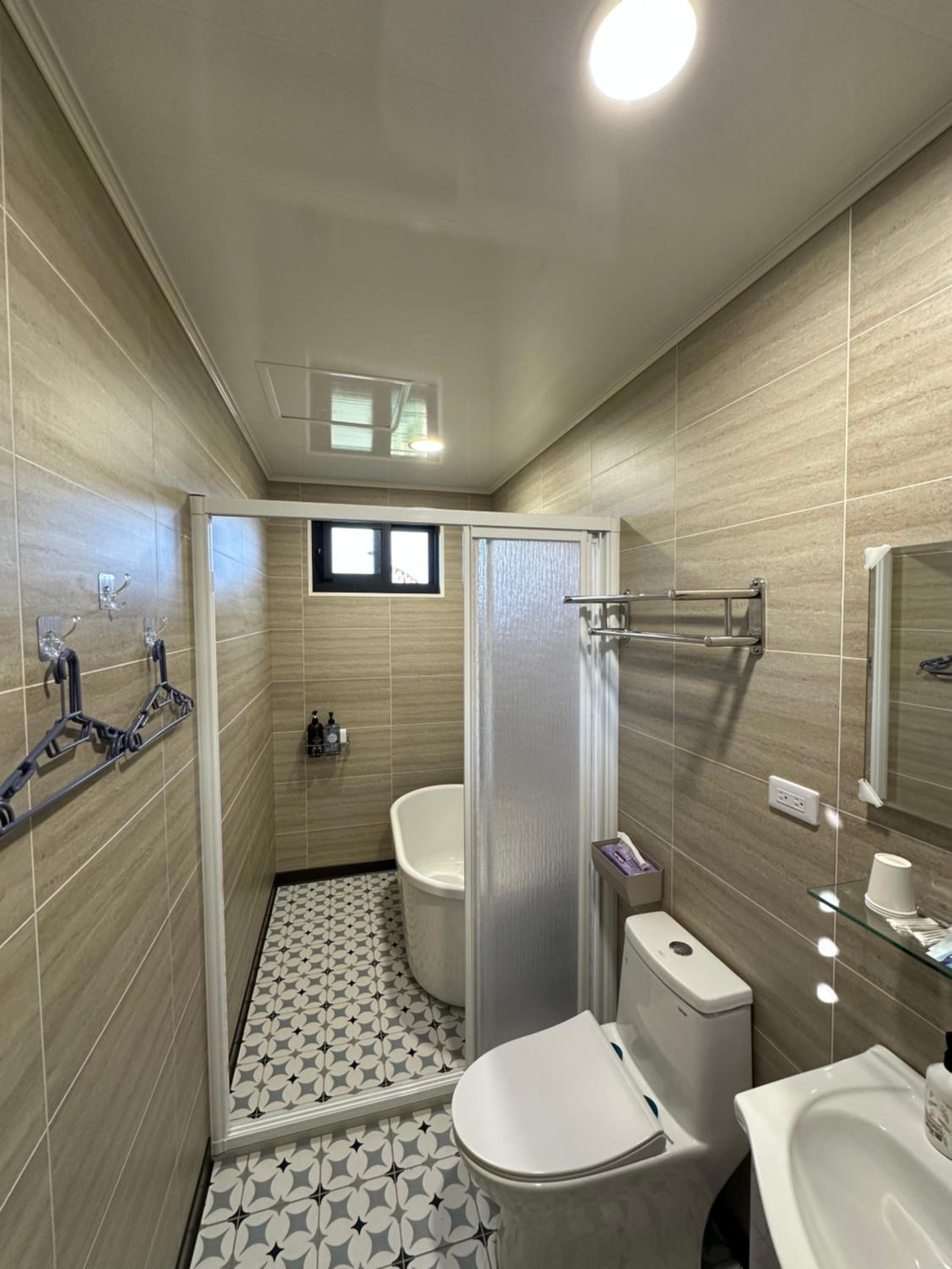 Small Twin Room photo 3