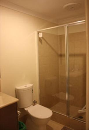 Twin Room with Private Bathroom photo 3
