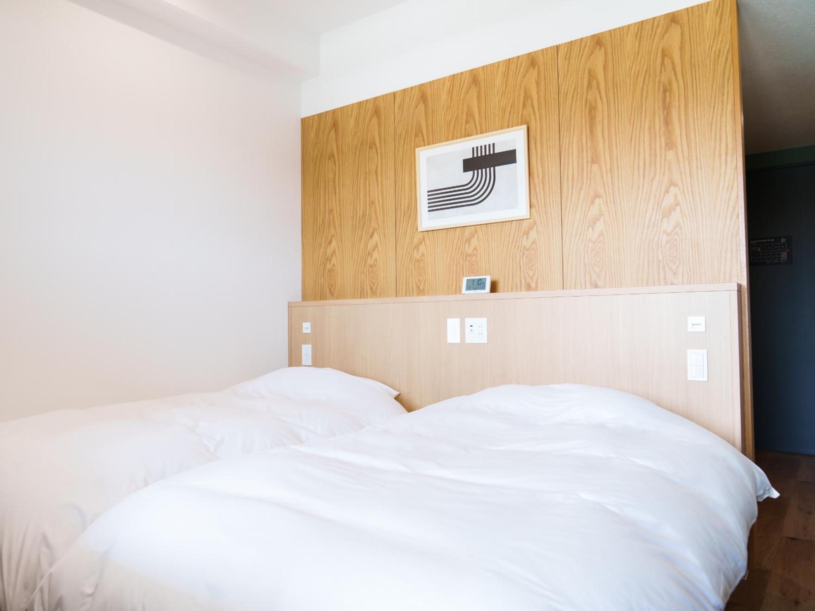 Standard Twin Room - Photo 6