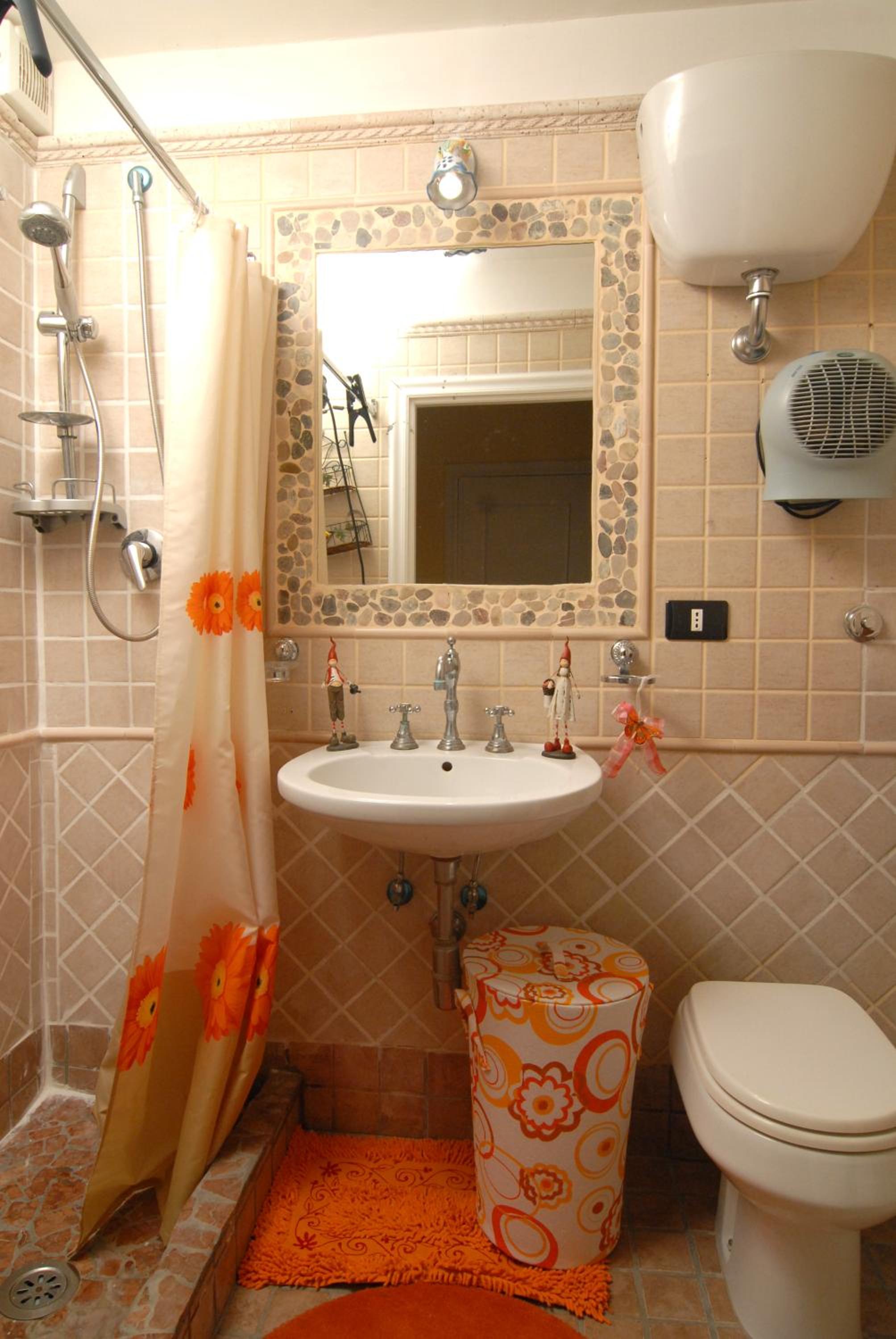 Quadruple Room - Photo 6