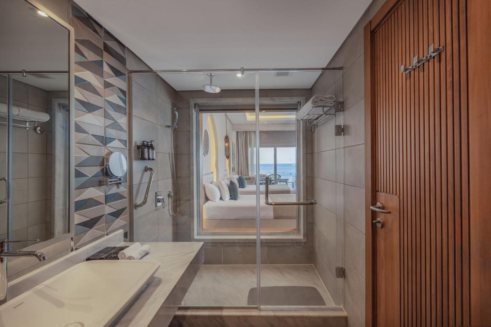 Posh Jacuzzi Suite - Posh Club - Photo 3