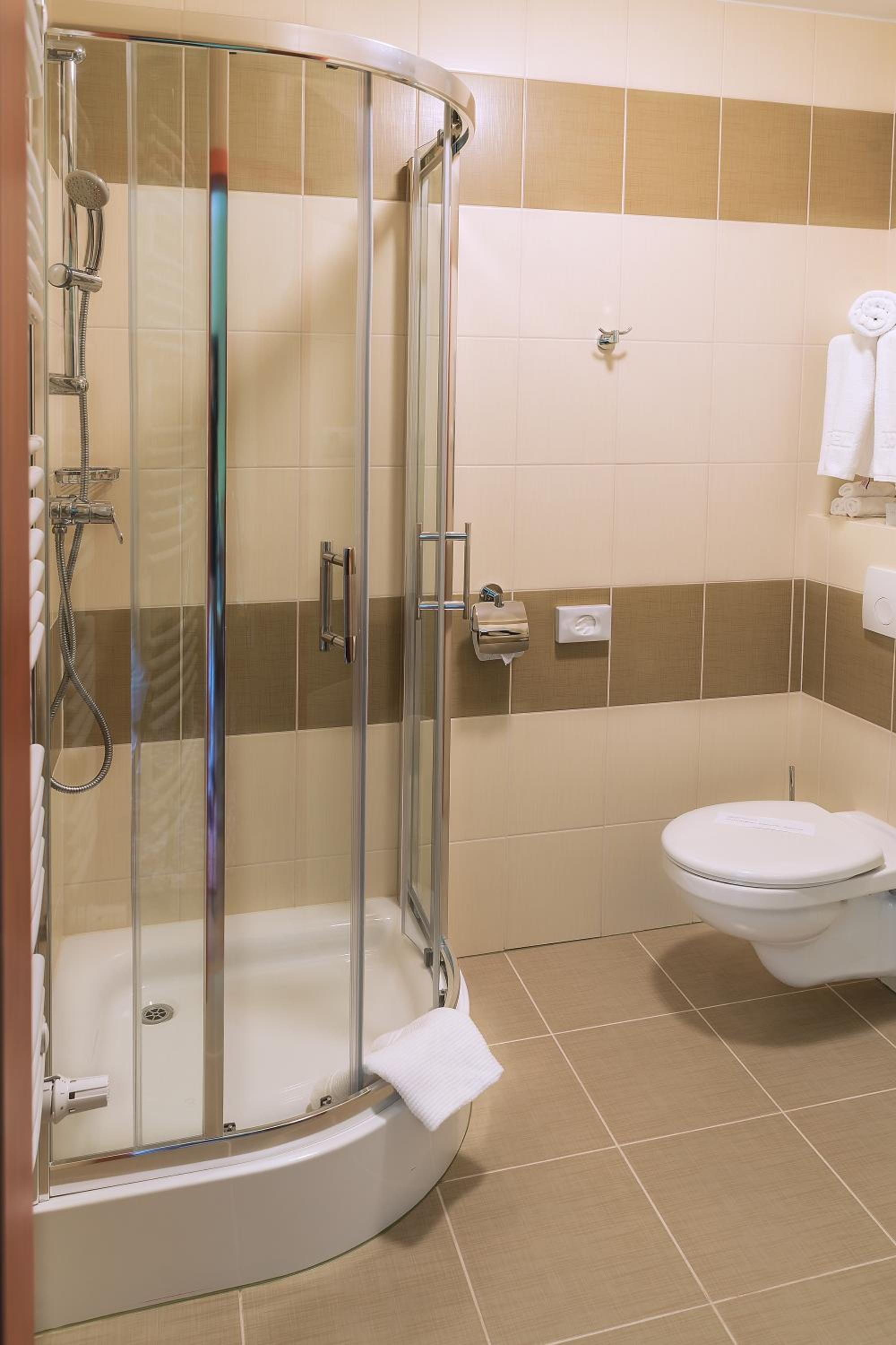 Twin Room - Photo 2