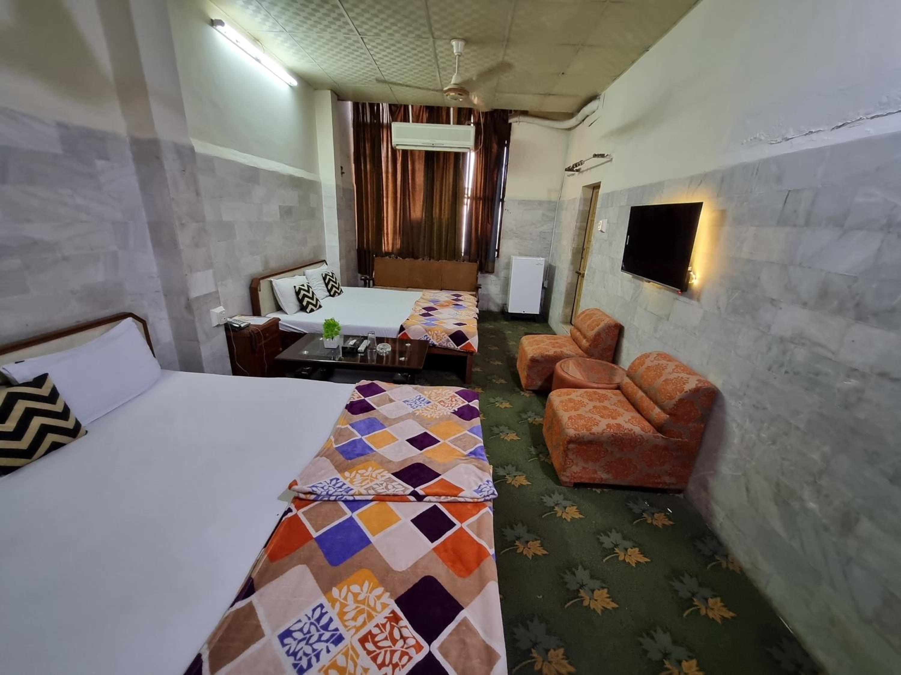 Deluxe Quadruple Room photo 2