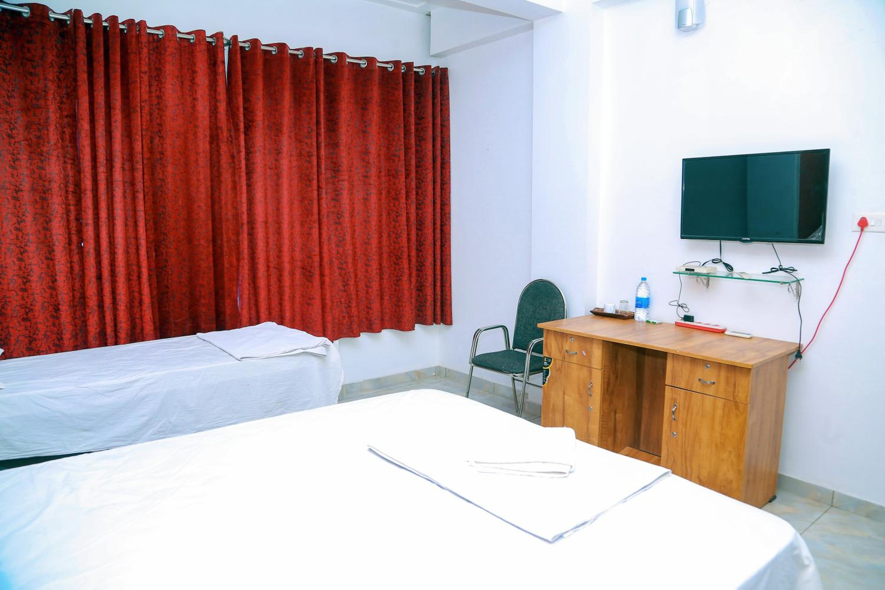 Deluxe Triple Room photo 2