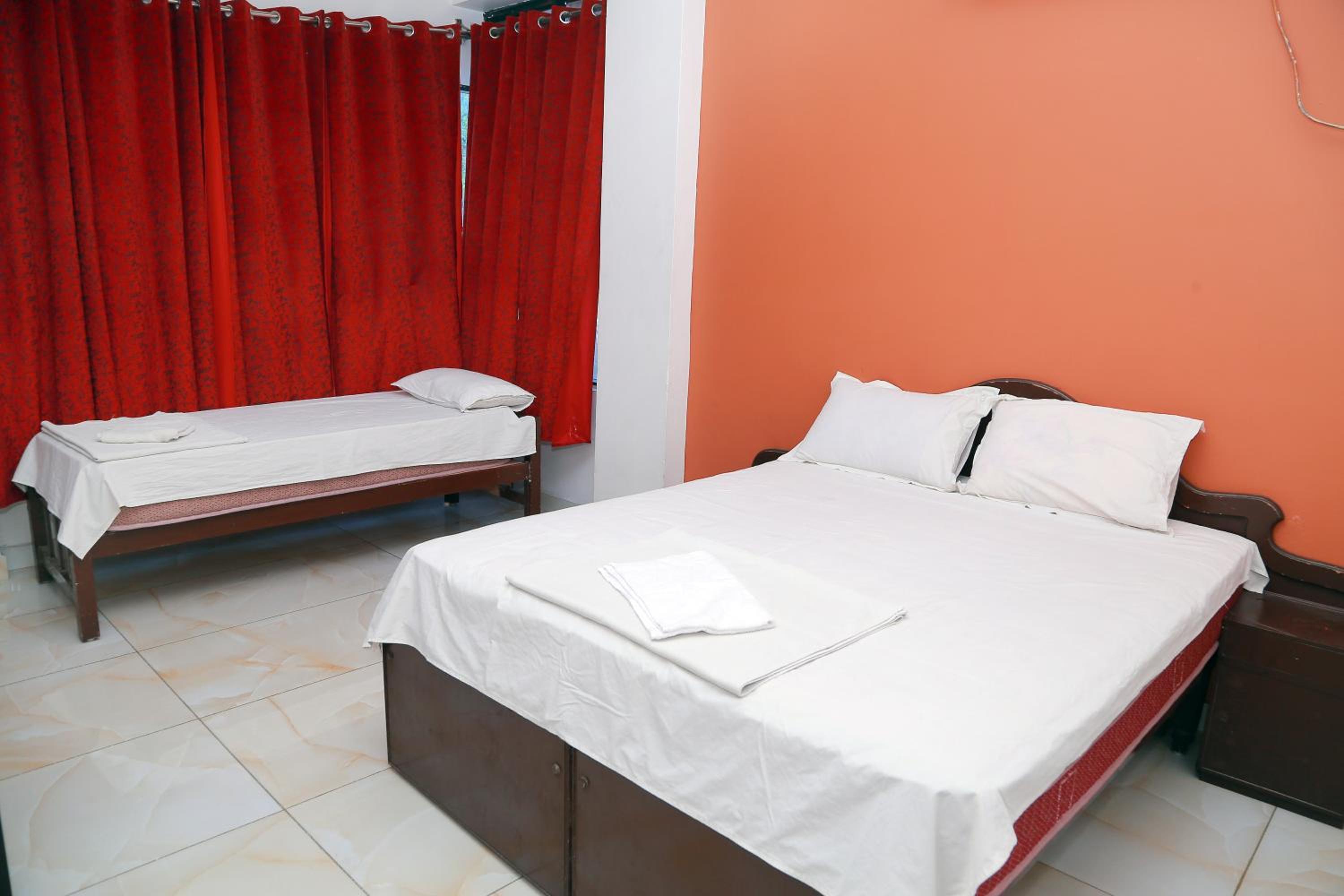 Deluxe Triple Room photo 3