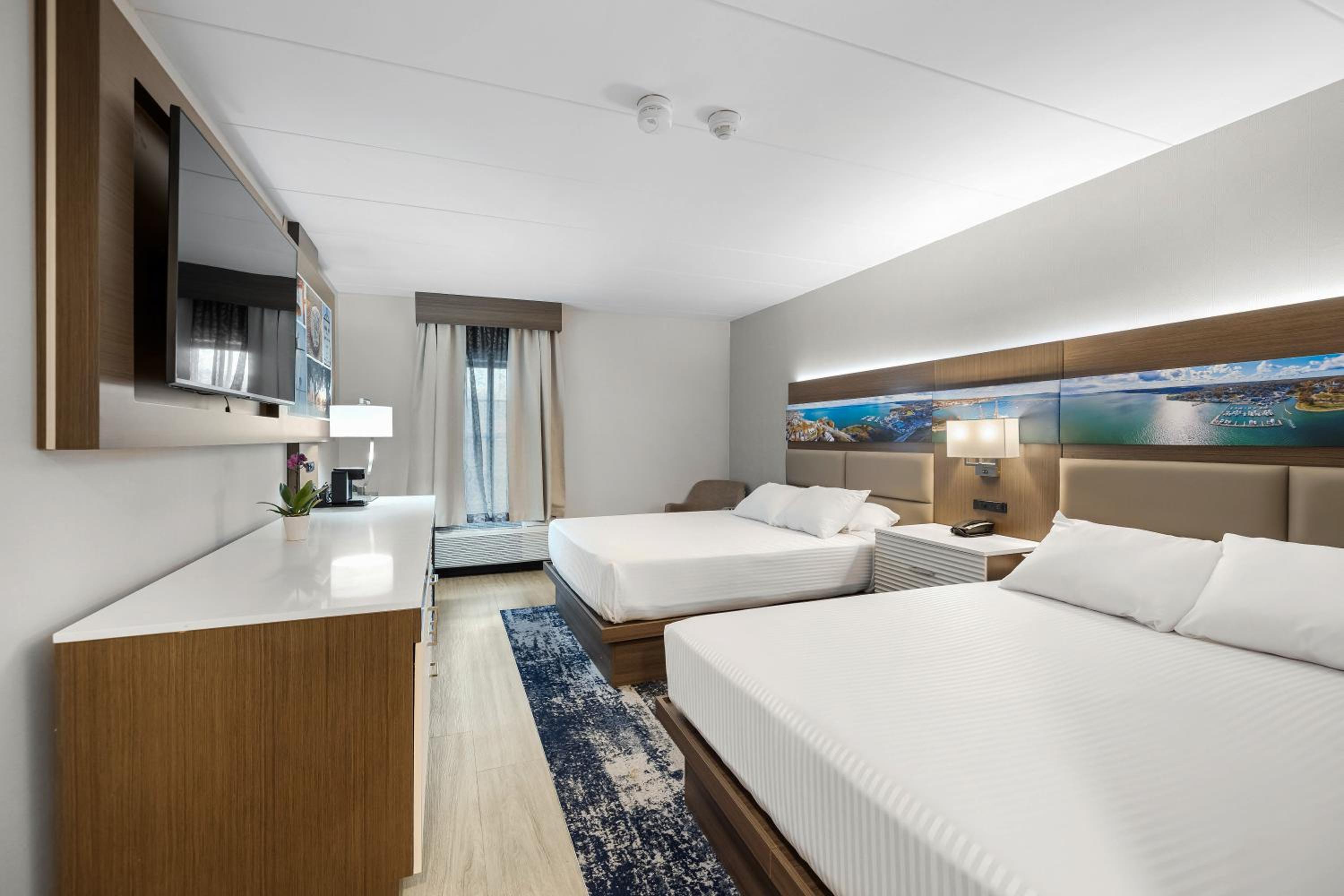 Non-Smoking Deluxe Room - Photo 1