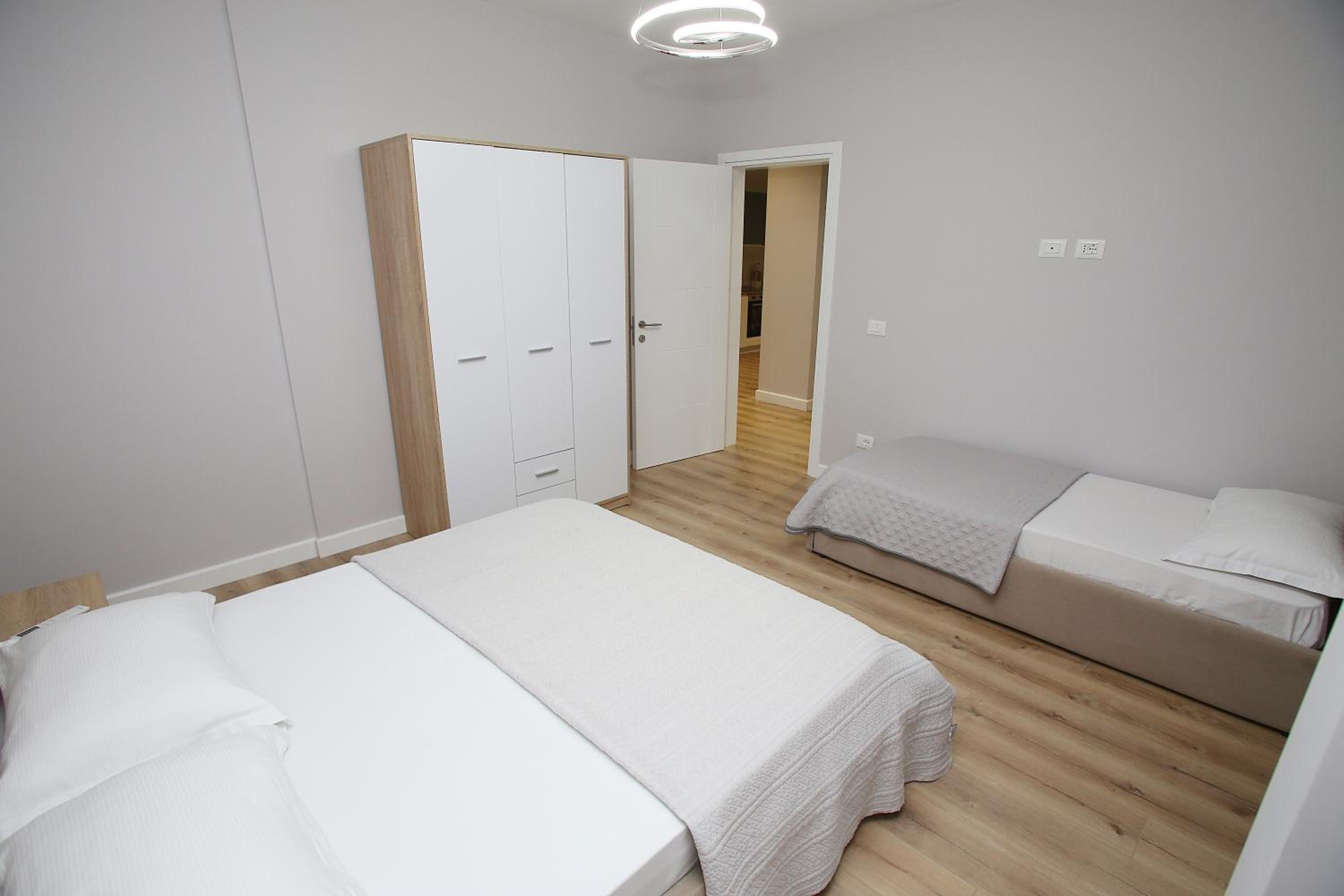 Apartment with Balcony photo 2